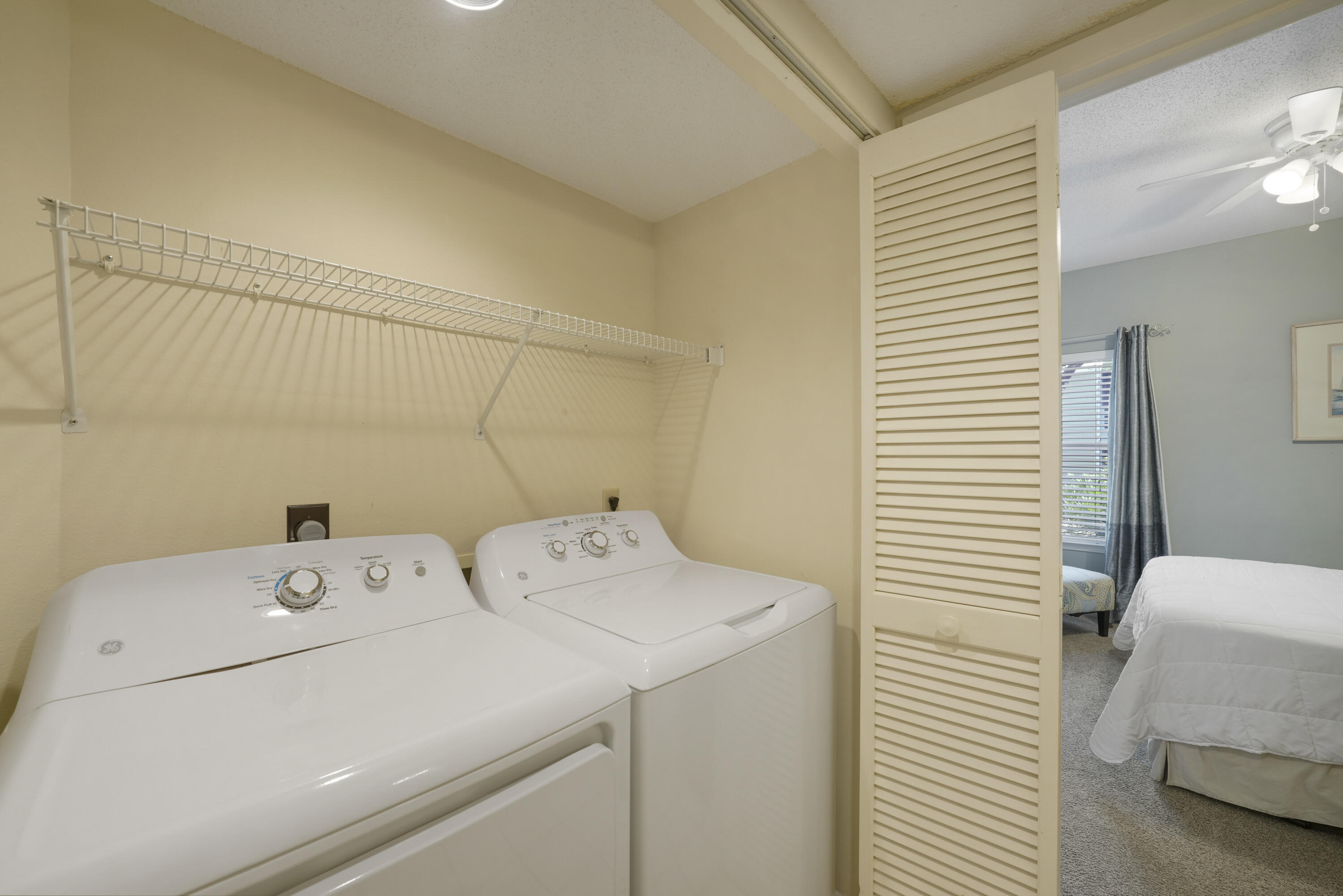 HIDDEN DUNES BEACH COTTAGES 2 - Residential