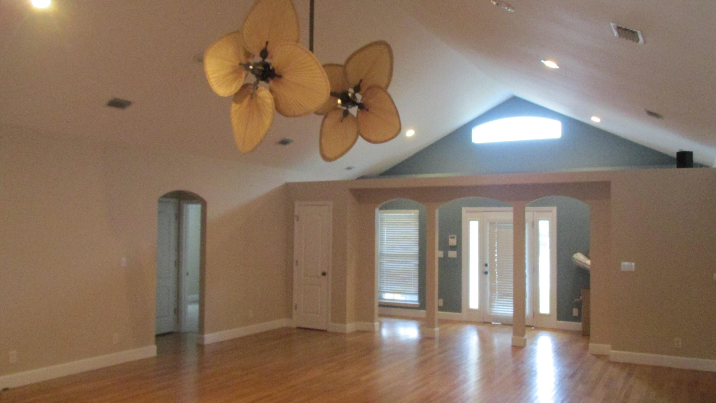 EMERALD BAY - Residential Lease