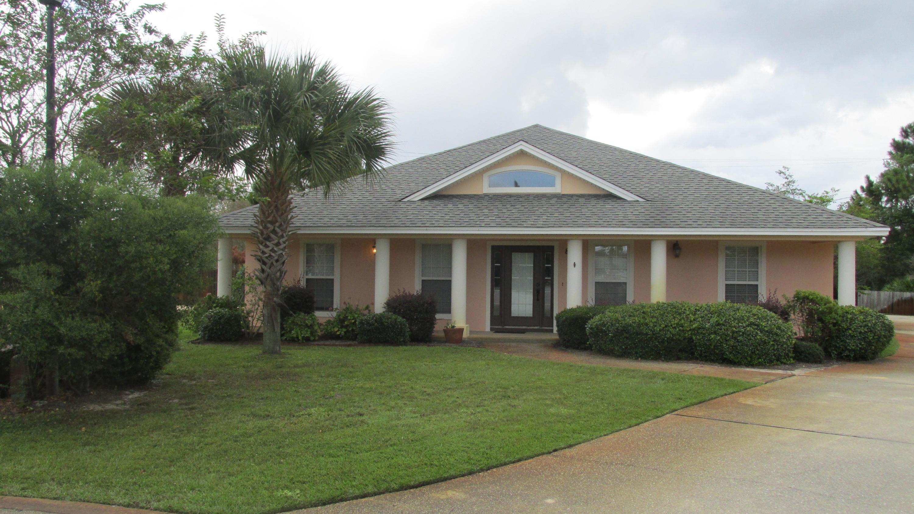 EMERALD BAY - Residential Lease