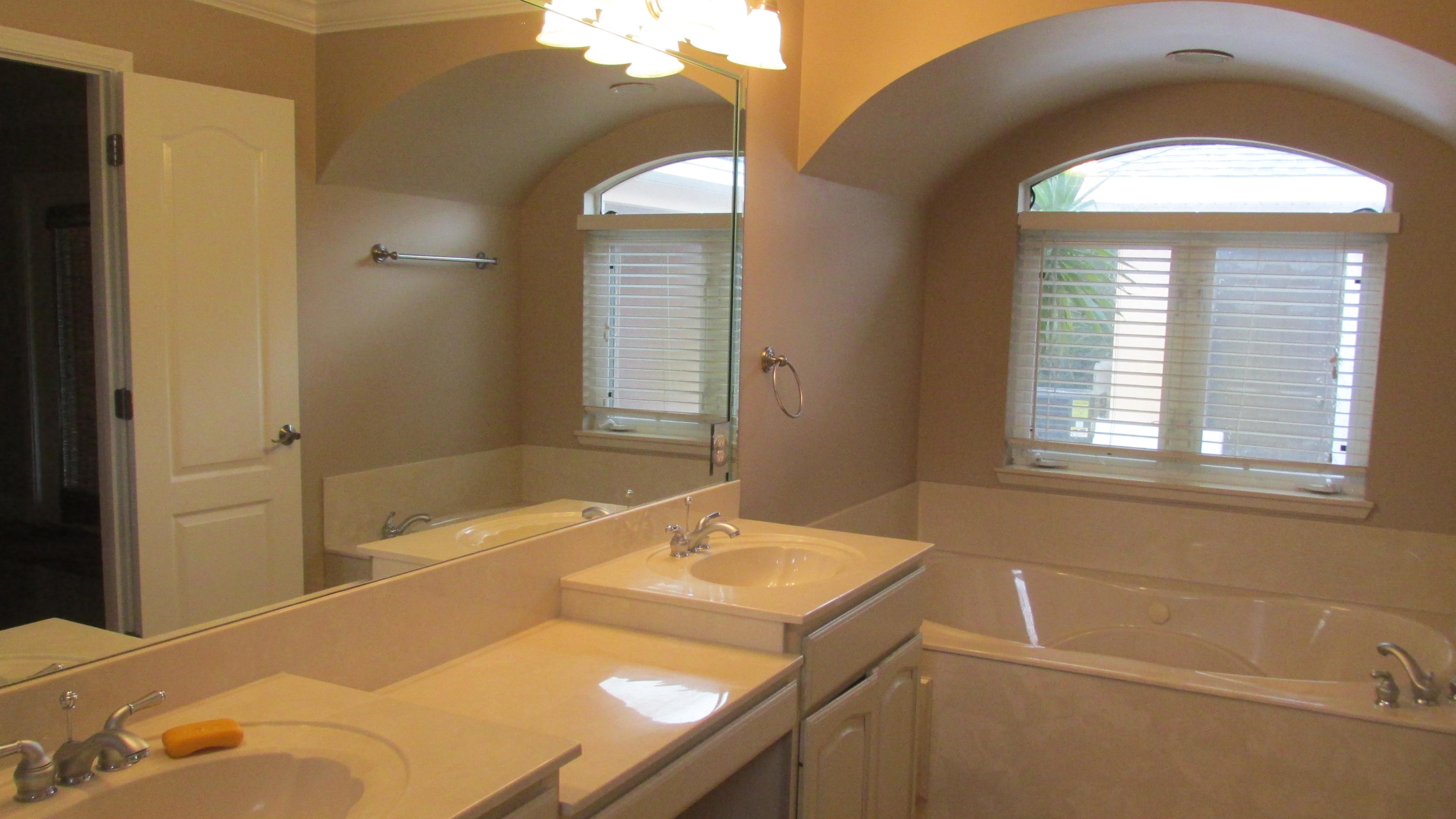 EMERALD BAY - Residential Lease