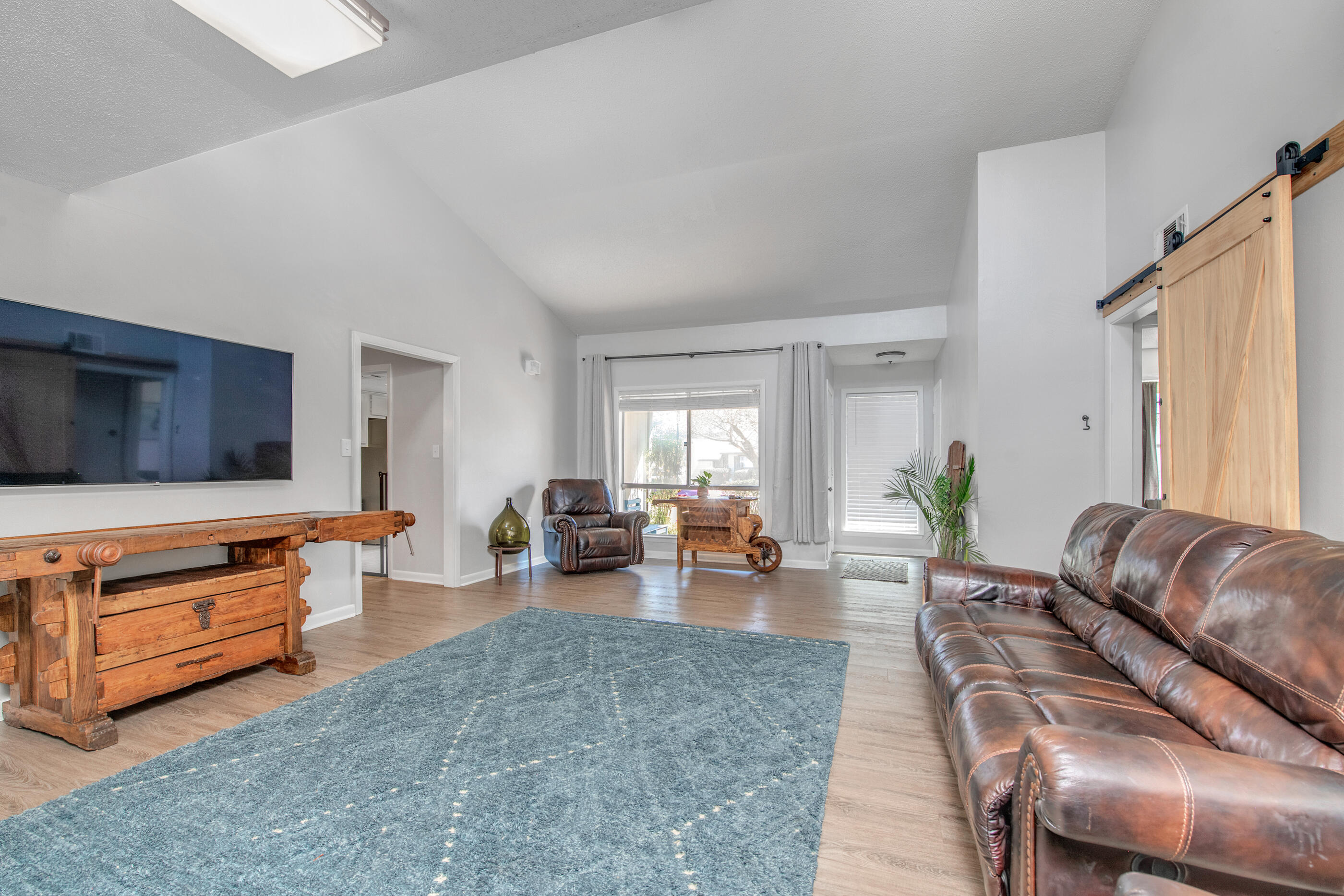 TANGLEWOOD S/D 1ST ADDN - Residential