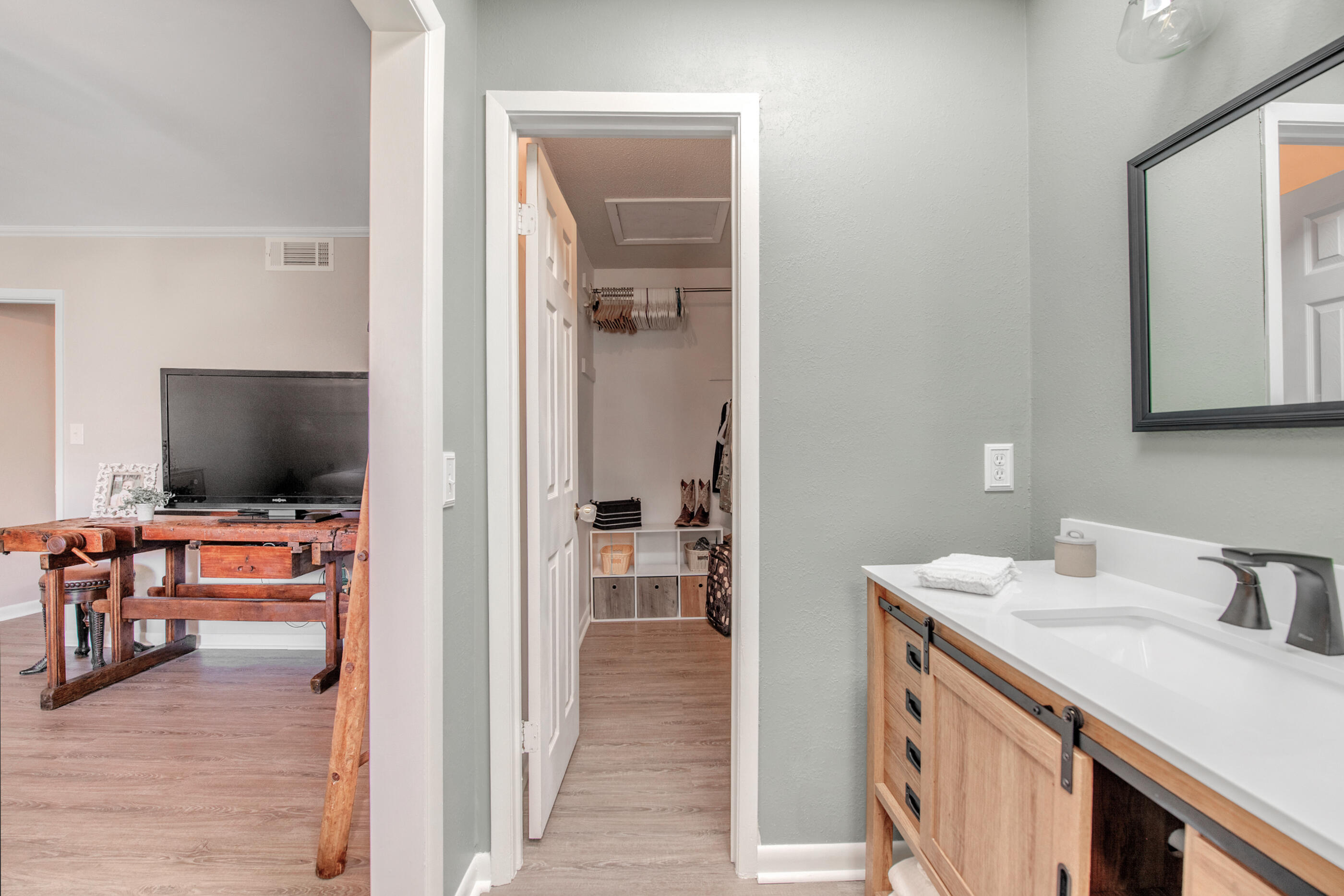 TANGLEWOOD S/D 1ST ADDN - Residential