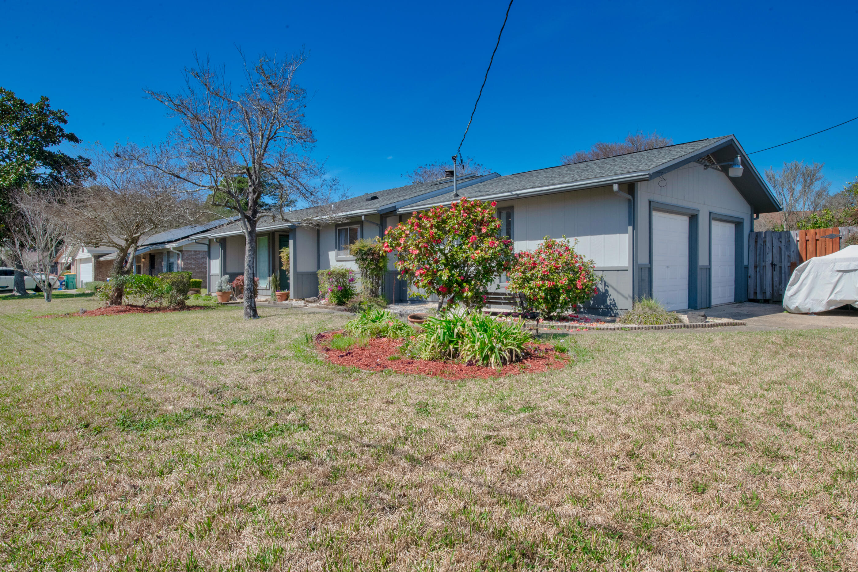 TANGLEWOOD S/D 1ST ADDN - Residential