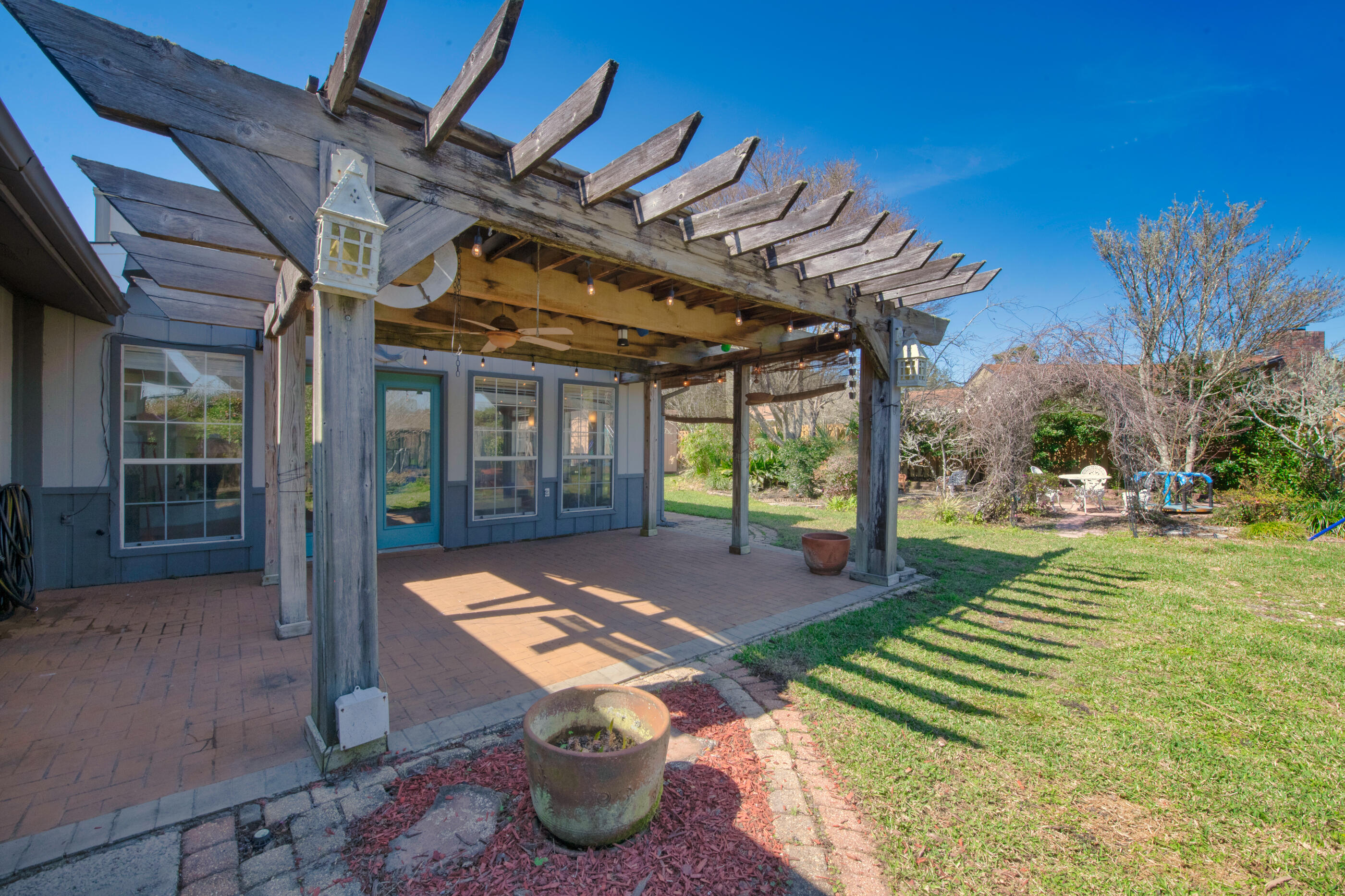 TANGLEWOOD S/D 1ST ADDN - Residential