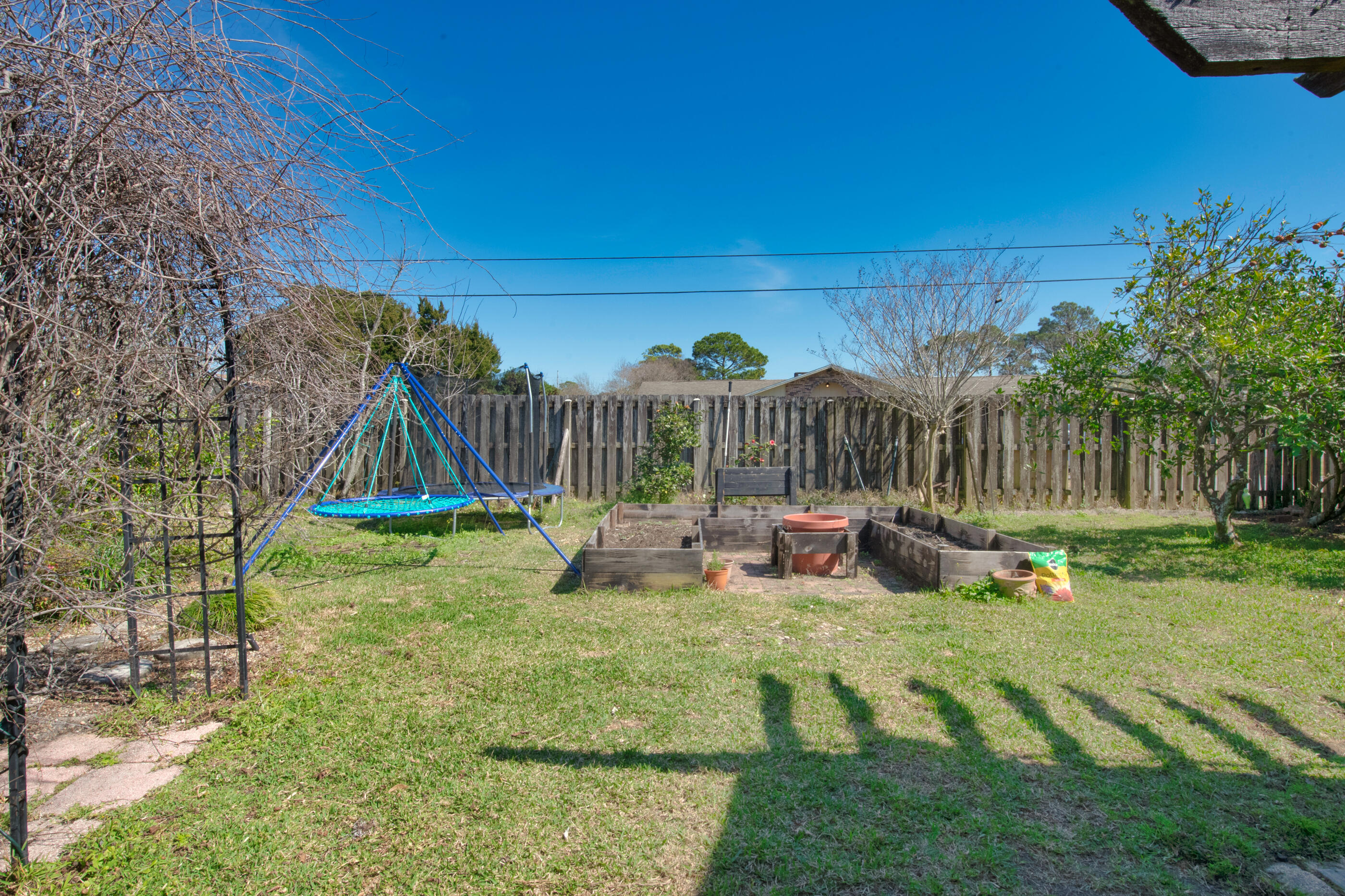 TANGLEWOOD S/D 1ST ADDN - Residential