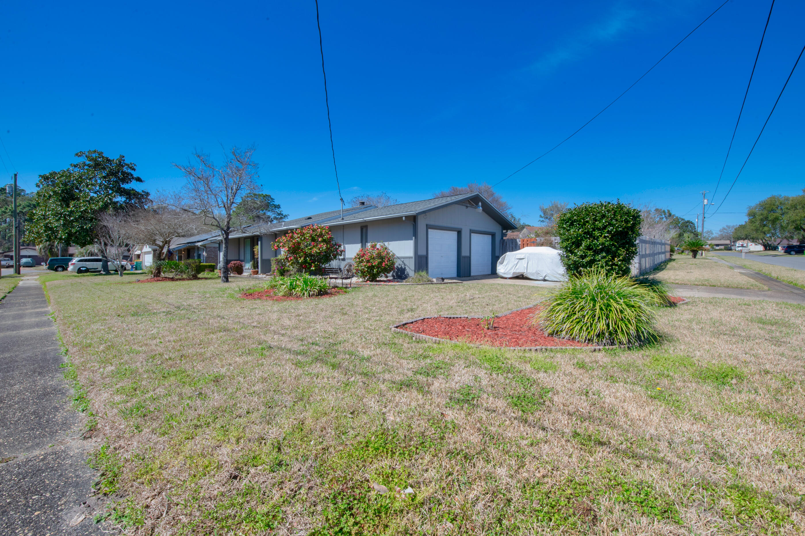 TANGLEWOOD S/D 1ST ADDN - Residential
