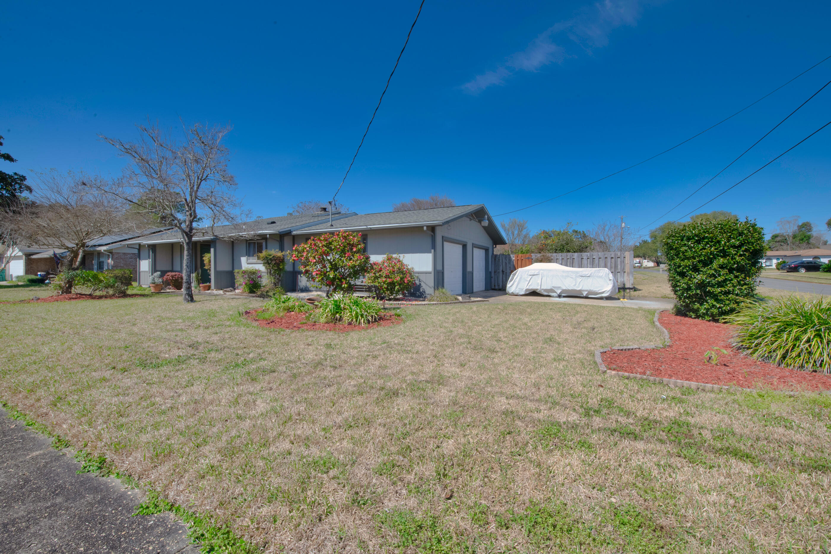TANGLEWOOD S/D 1ST ADDN - Residential
