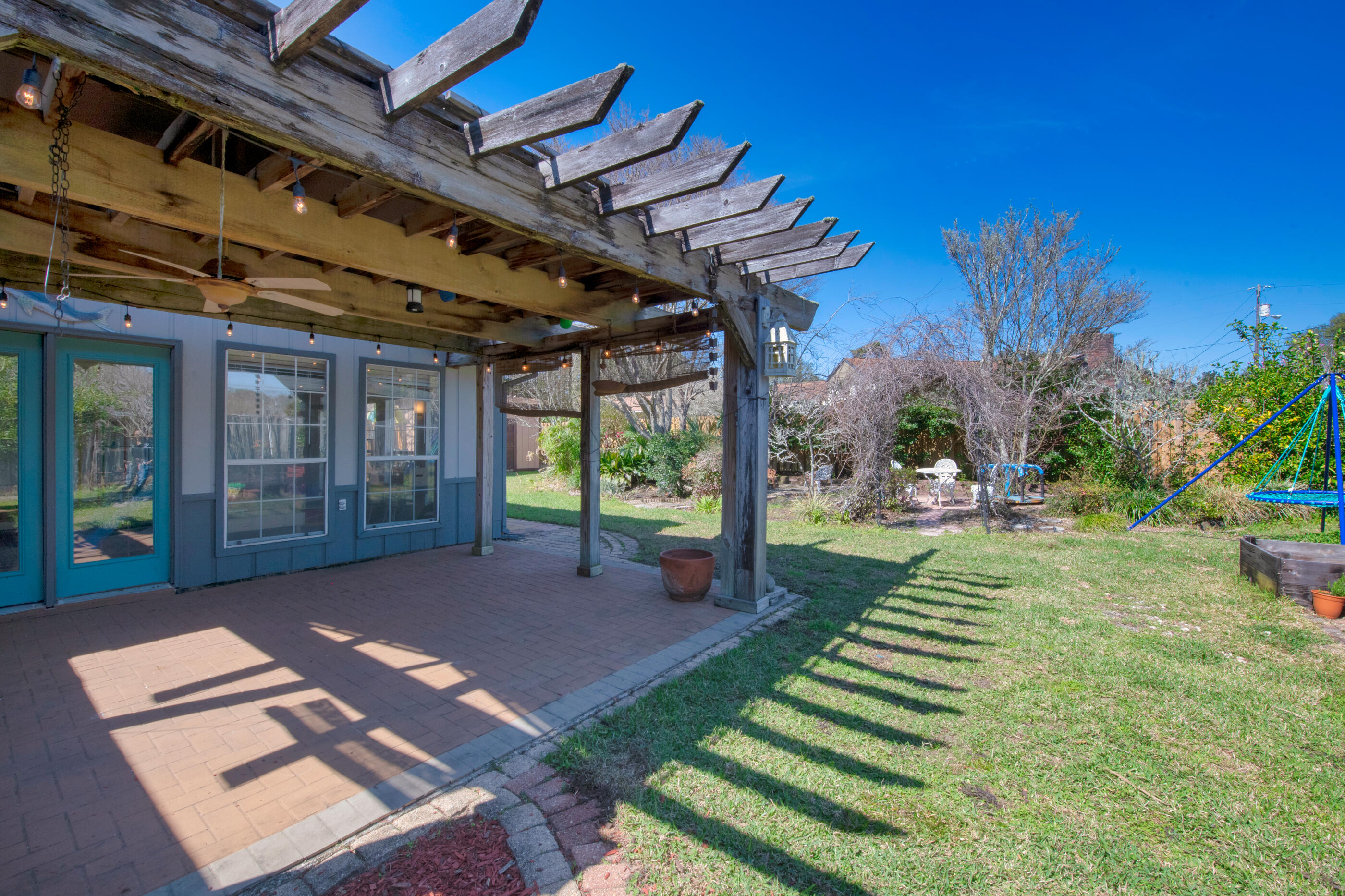 TANGLEWOOD S/D 1ST ADDN - Residential