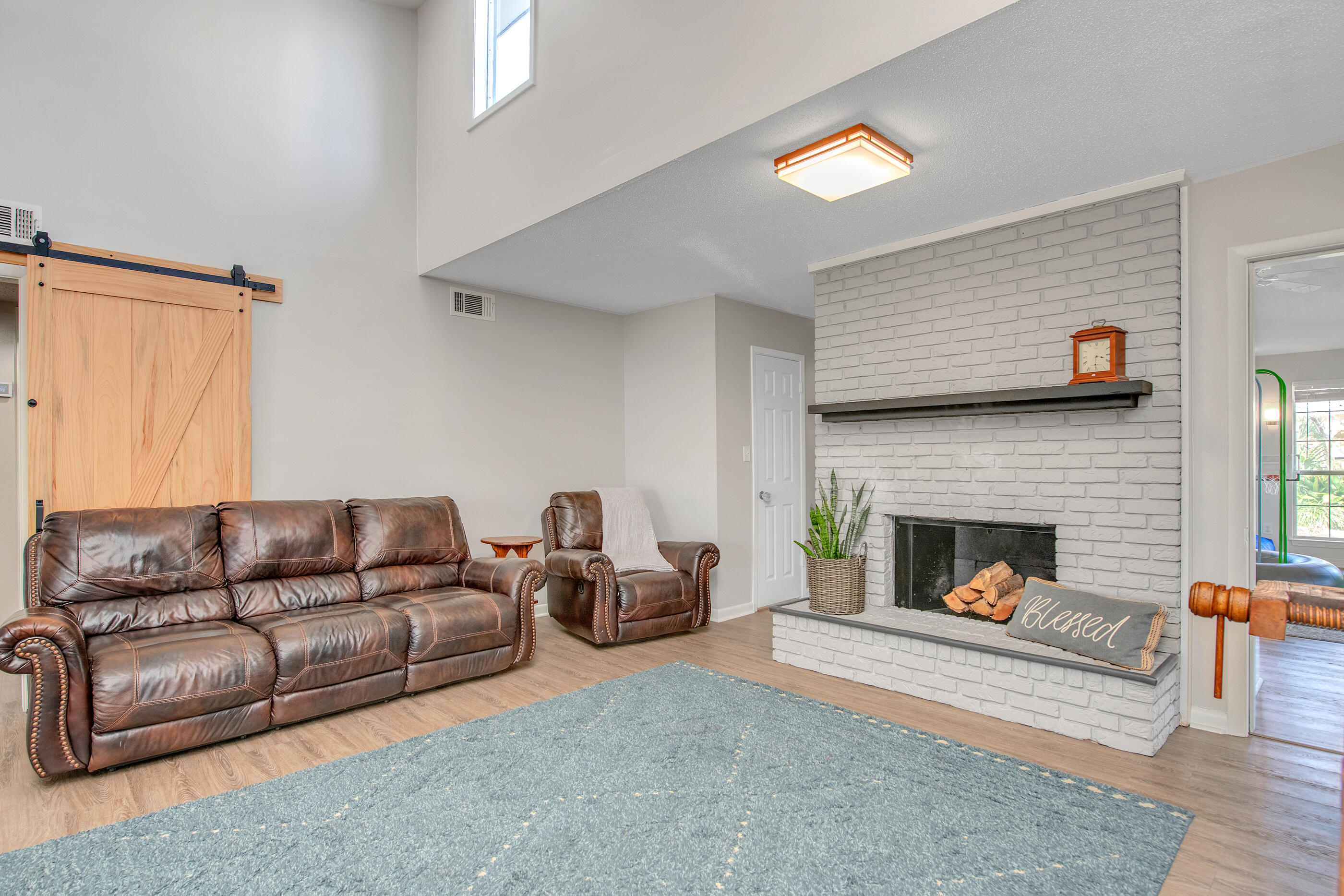 TANGLEWOOD S/D 1ST ADDN - Residential