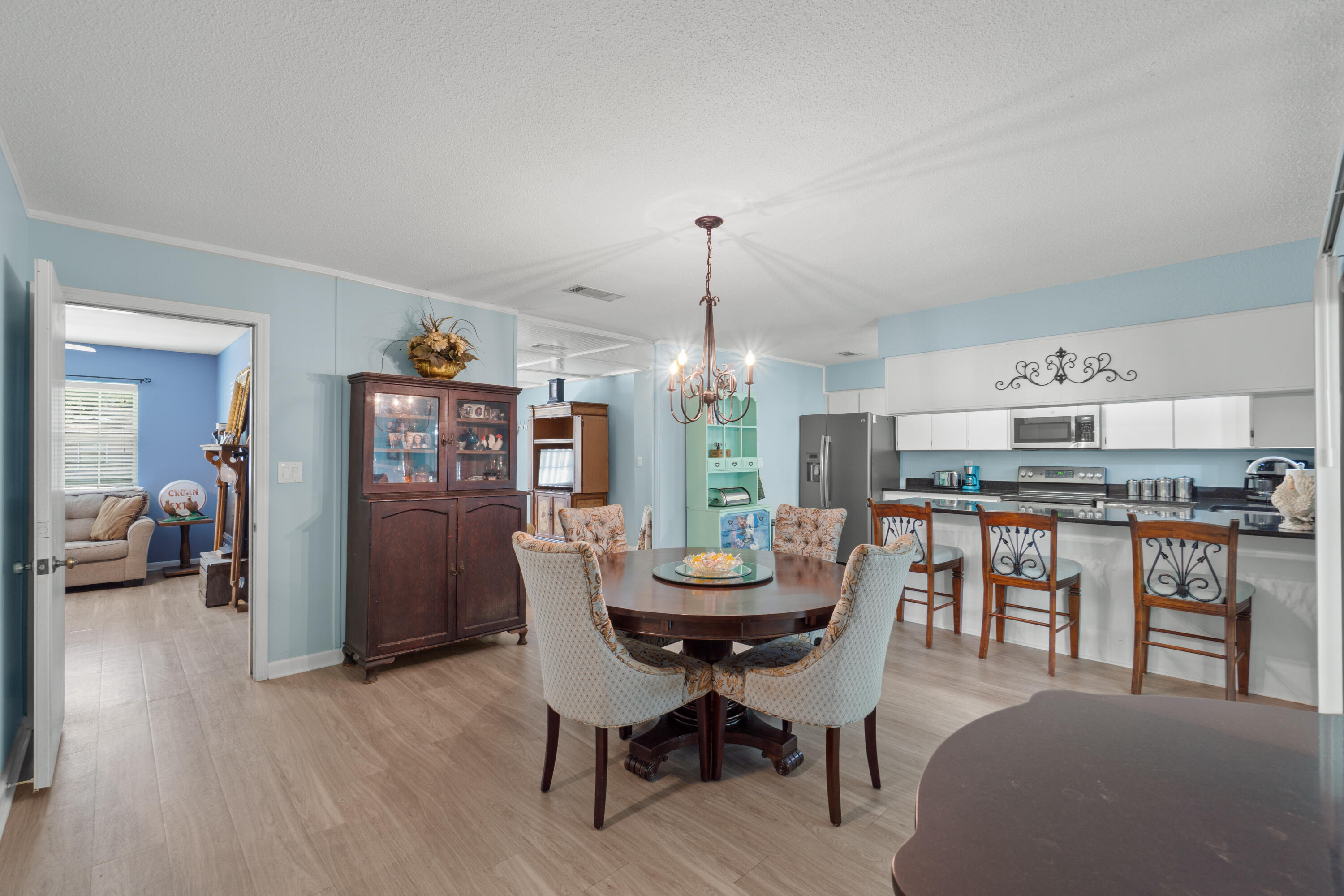 LISETTE ESTATES - Residential