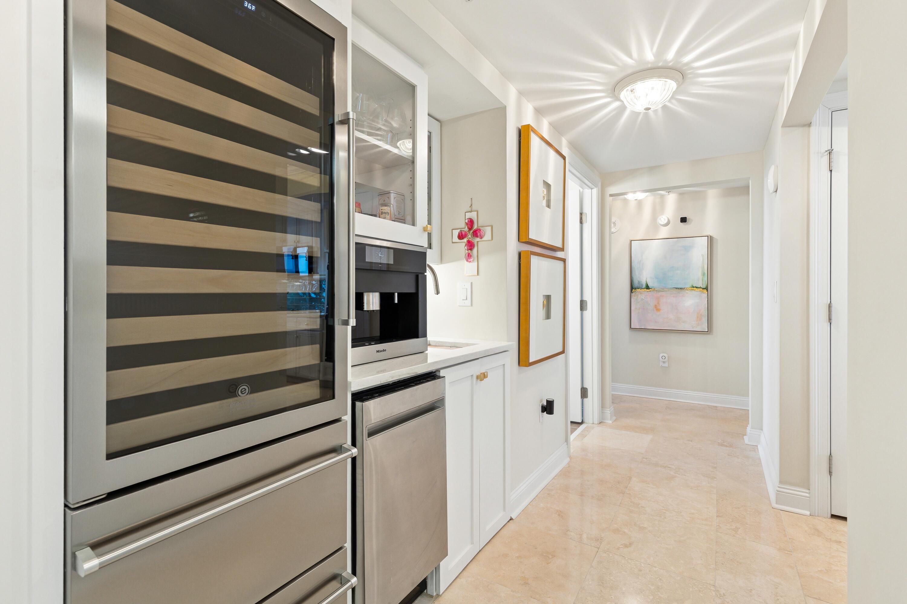 ONE BEACH CLUB DRIVE - Residential