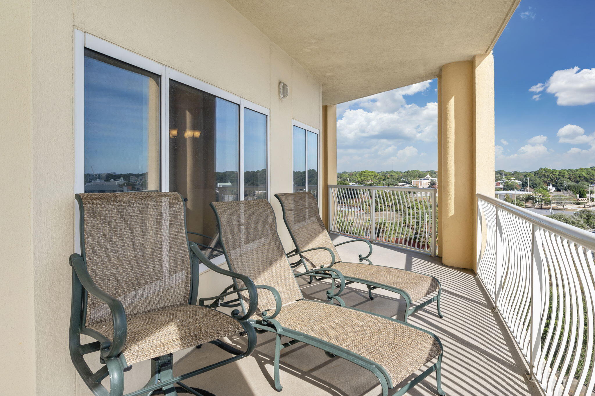 PRESIDIO YACHT CLUB - Residential