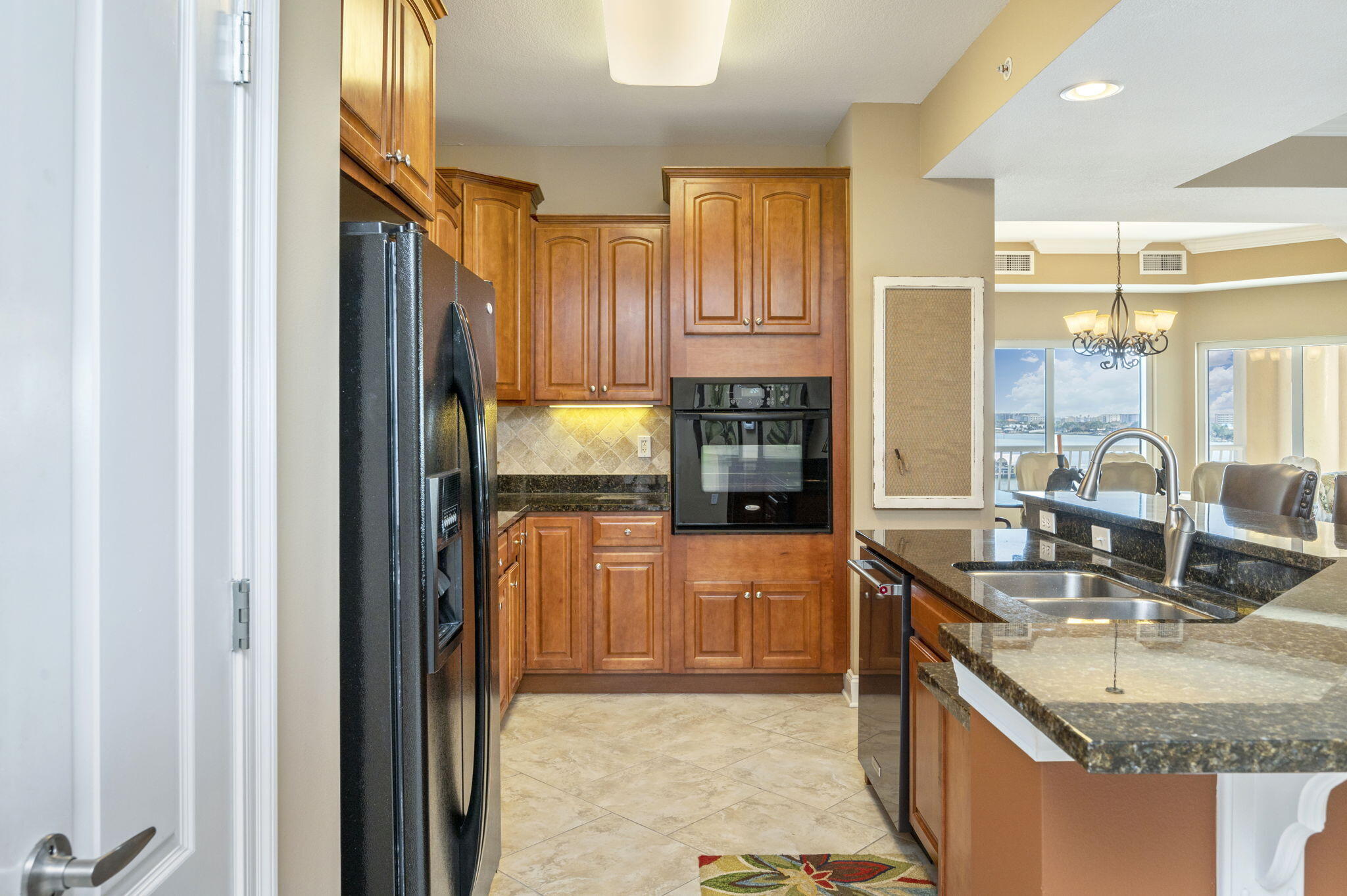 PRESIDIO YACHT CLUB - Residential