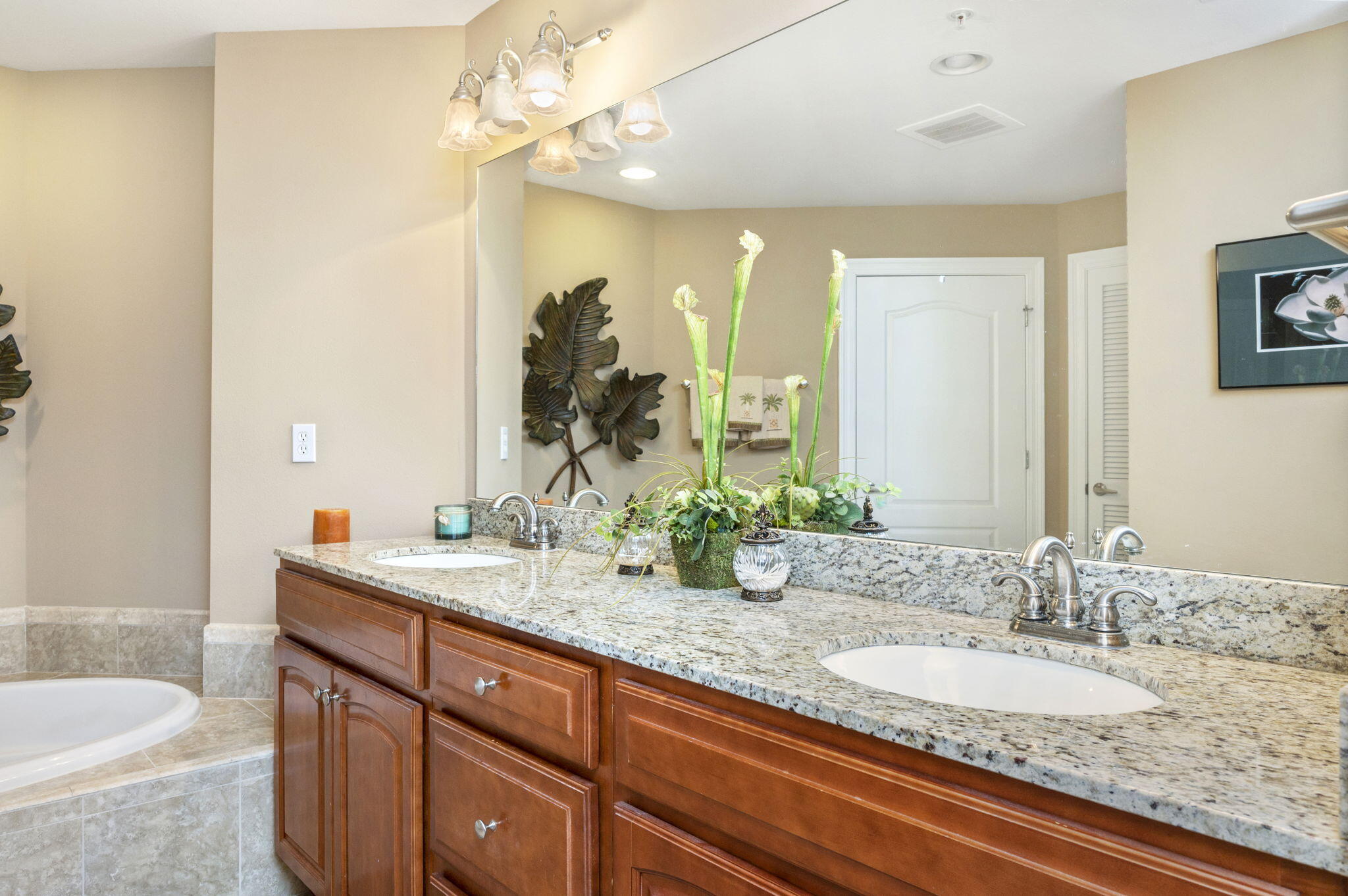 PRESIDIO YACHT CLUB - Residential