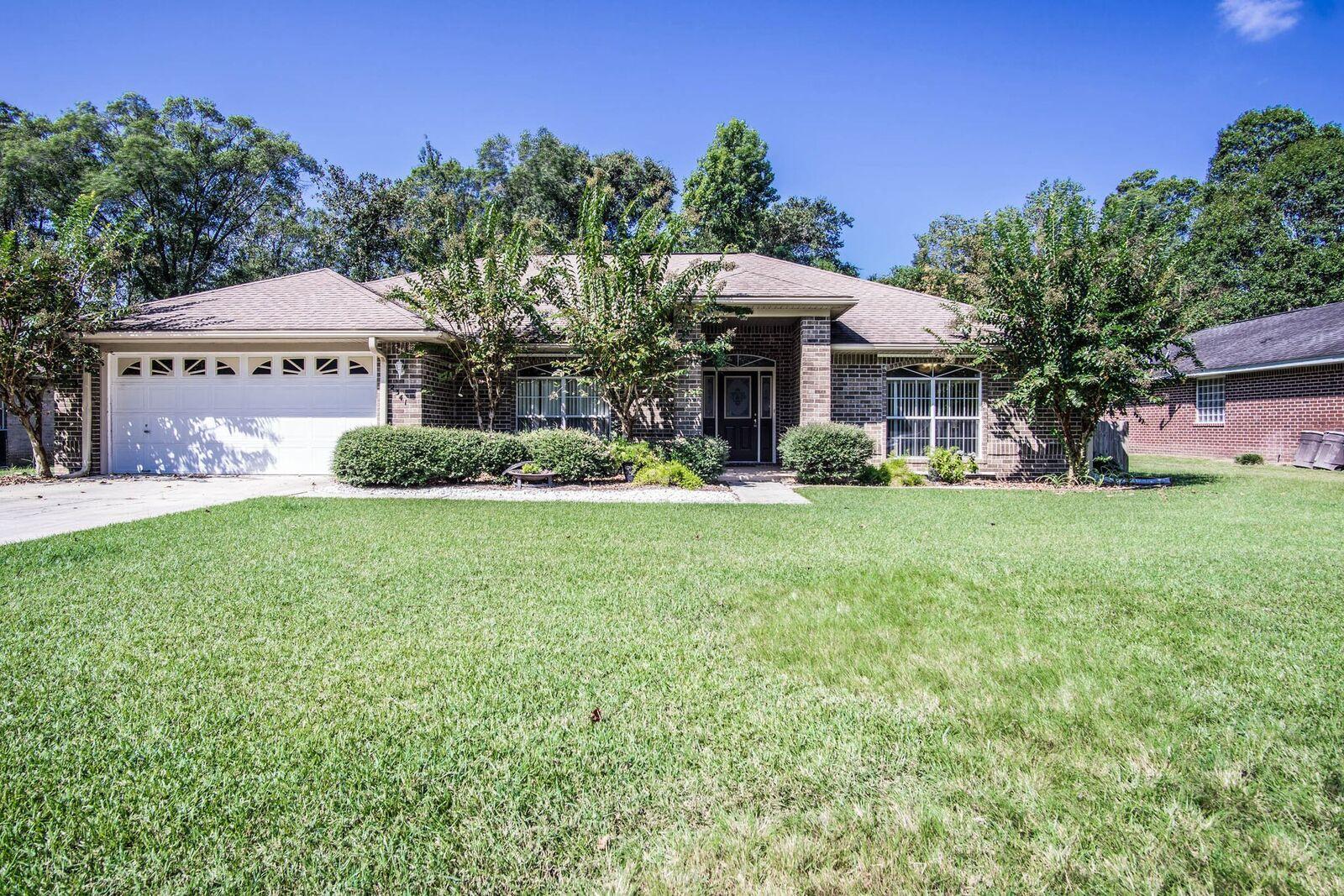 MAJESTIC OAKS - Residential