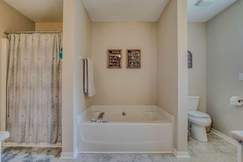 MAJESTIC OAKS - Residential