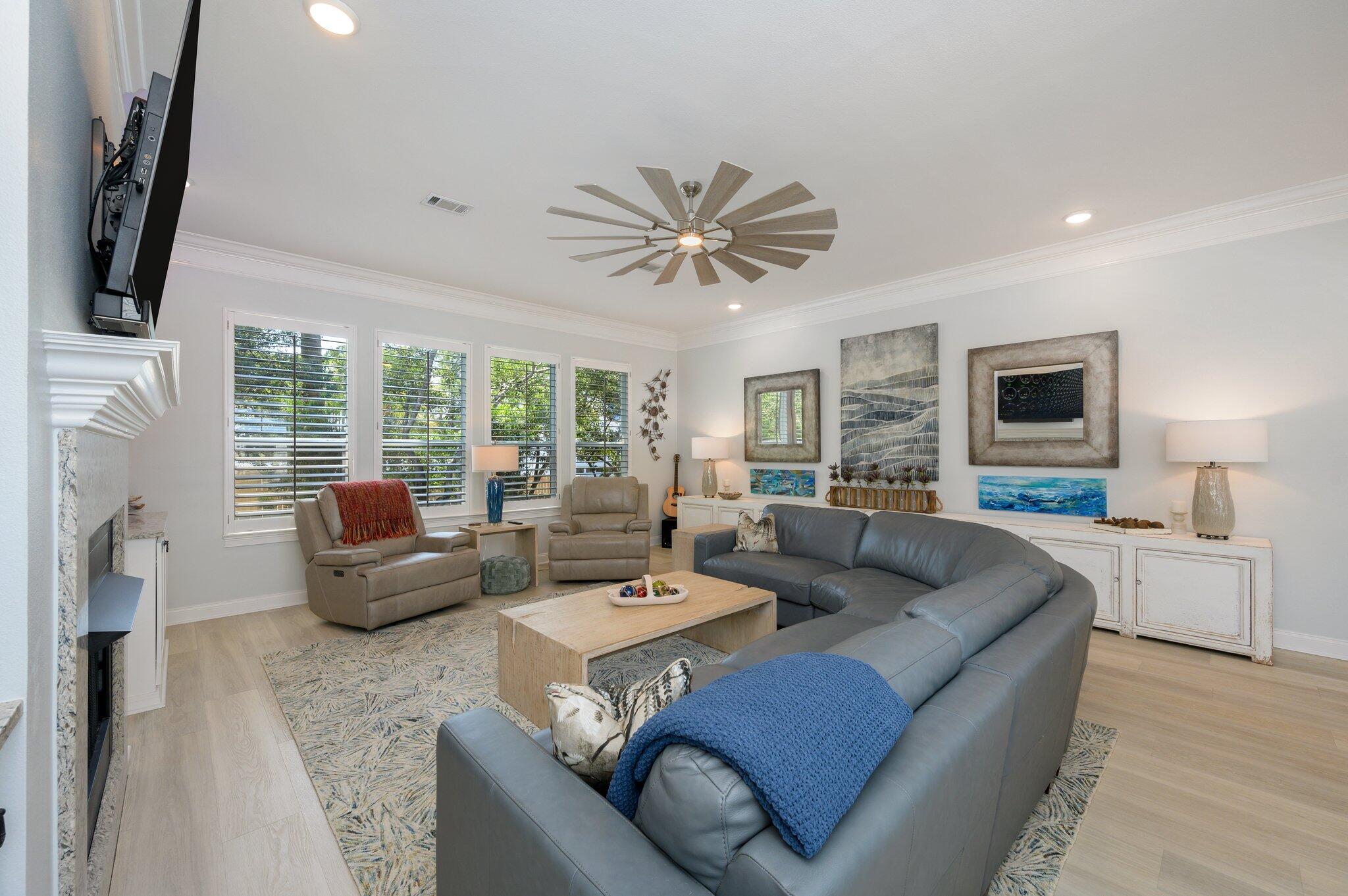 FAIRWAY VILLAS - Residential