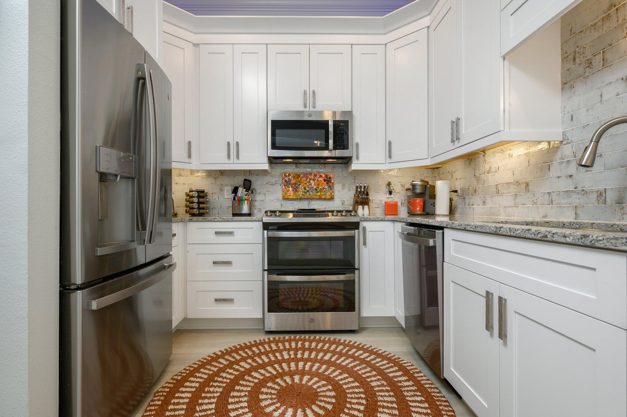 FAIRWAY VILLAS - Residential