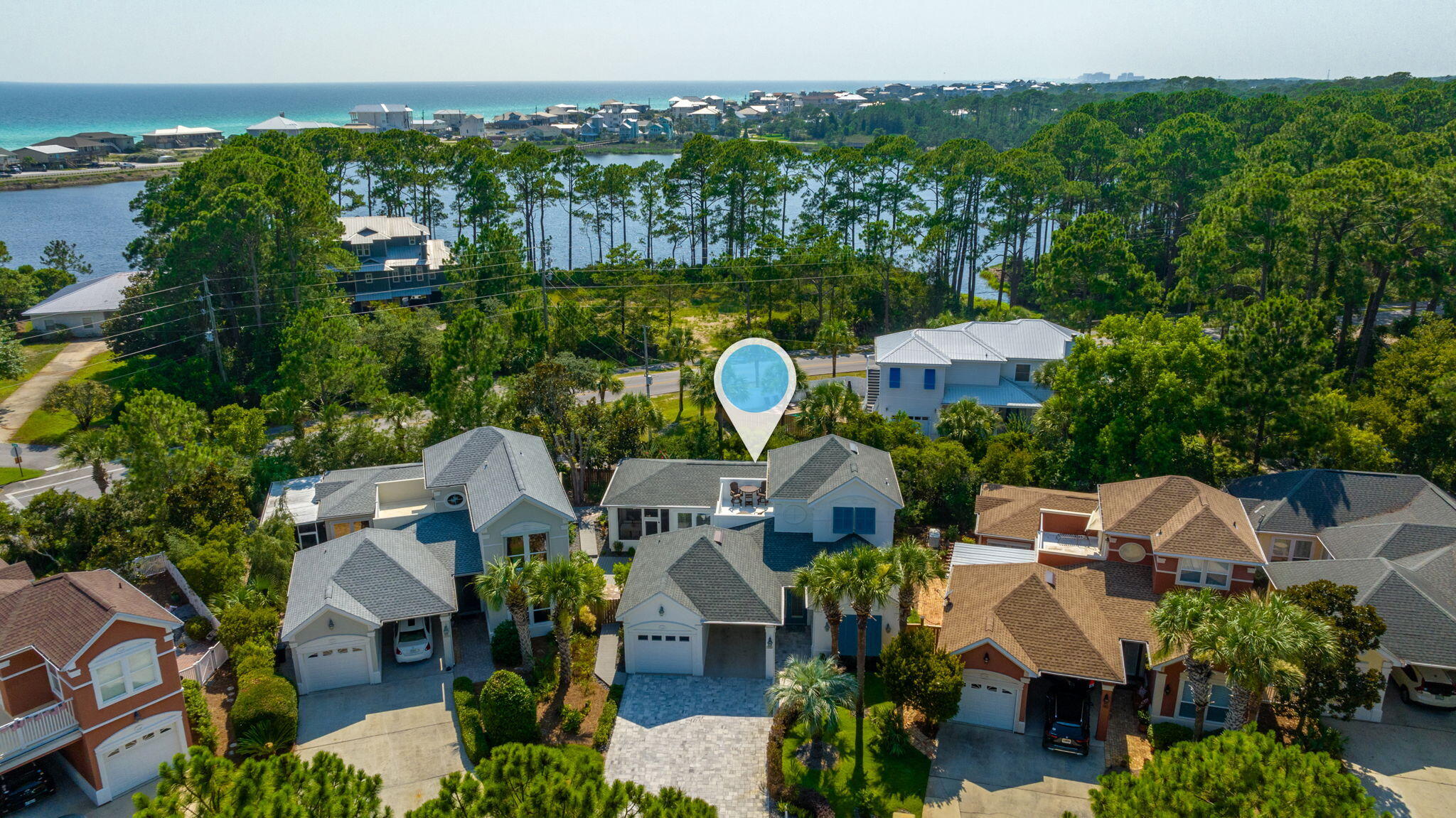 FAIRWAY VILLAS - Residential