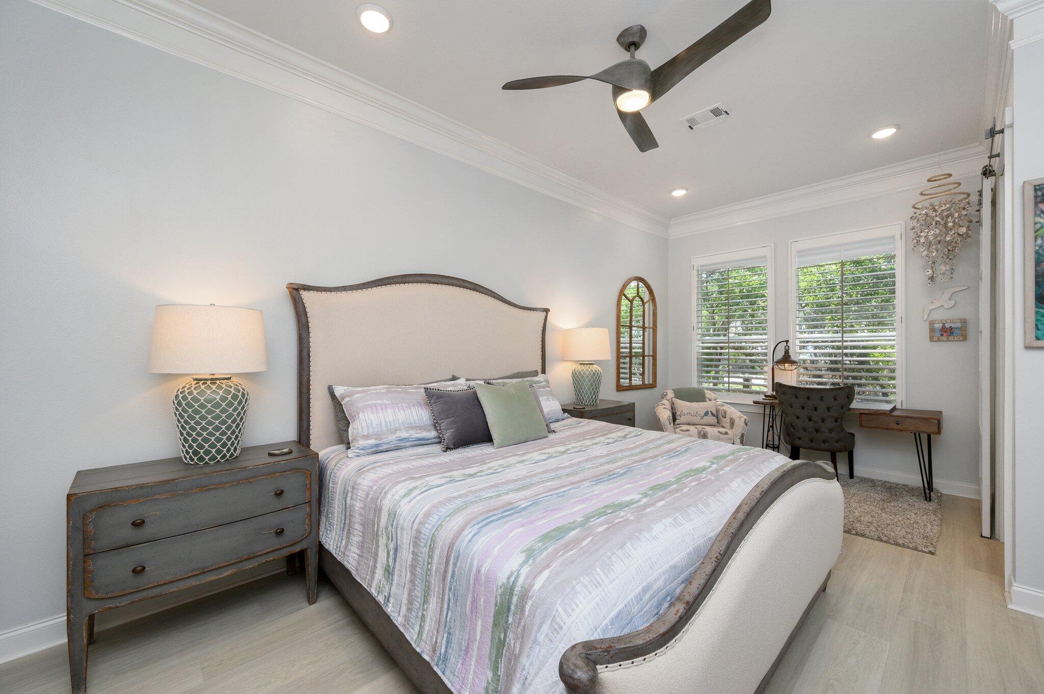 FAIRWAY VILLAS - Residential