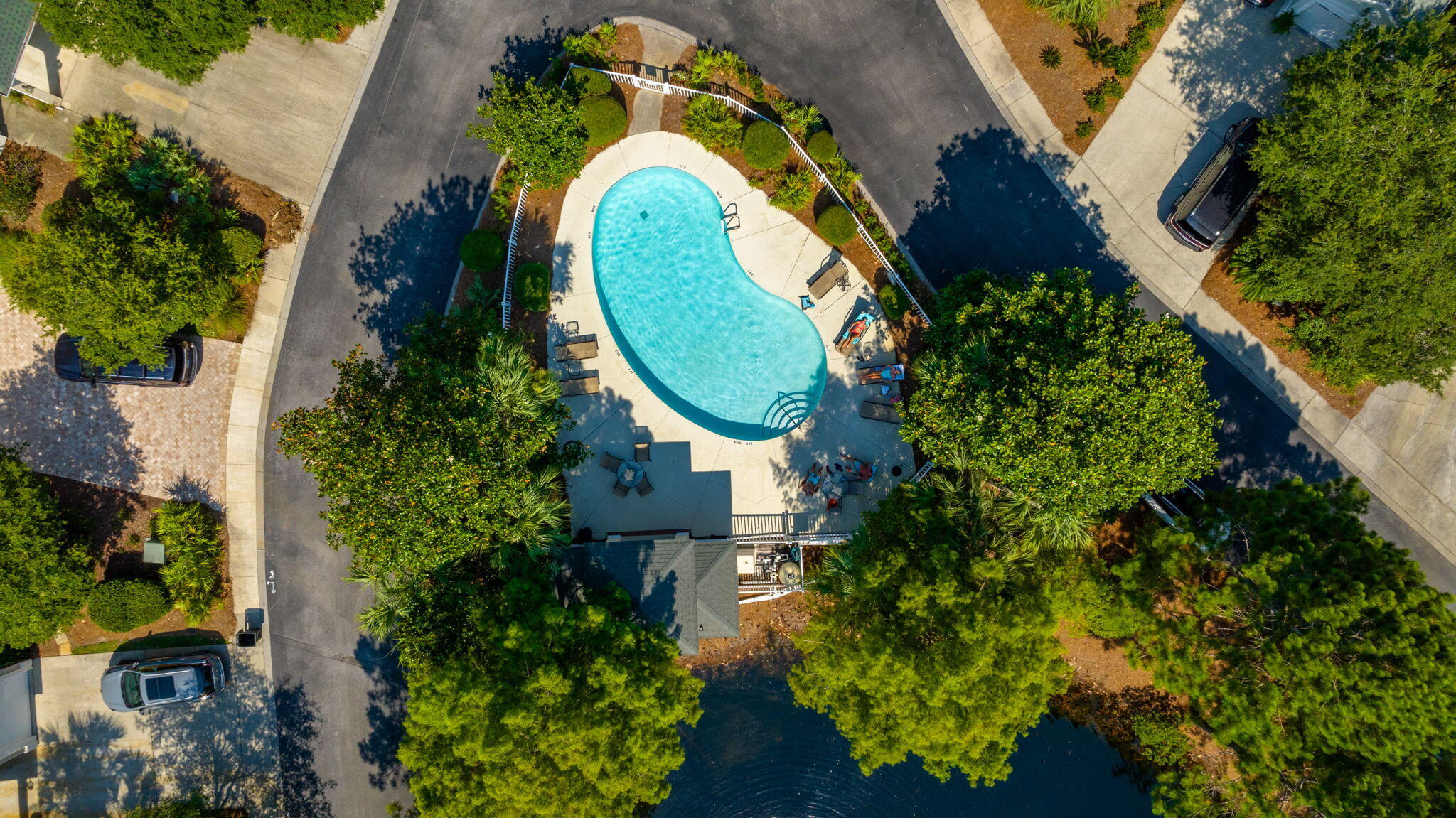 FAIRWAY VILLAS - Residential