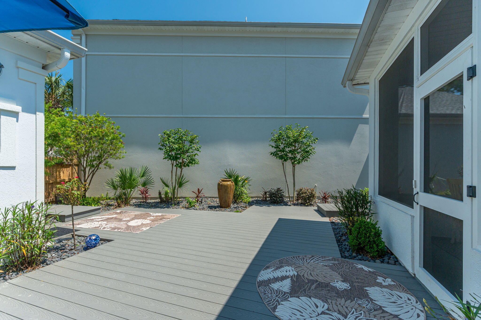 FAIRWAY VILLAS - Residential