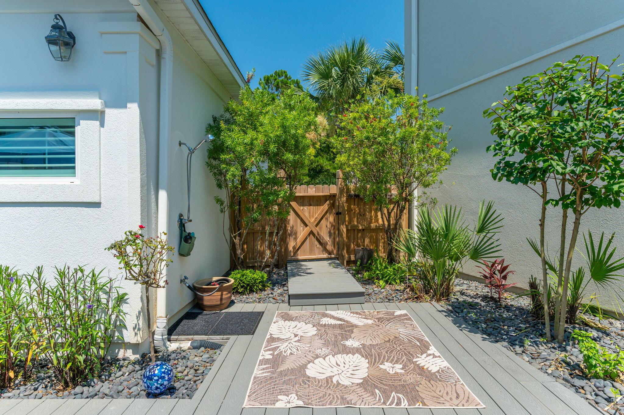 FAIRWAY VILLAS - Residential