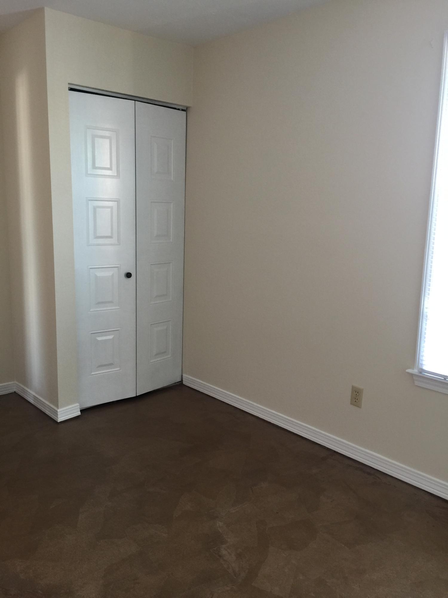 HERMITAGE CONDOMINIUM - Residential Lease