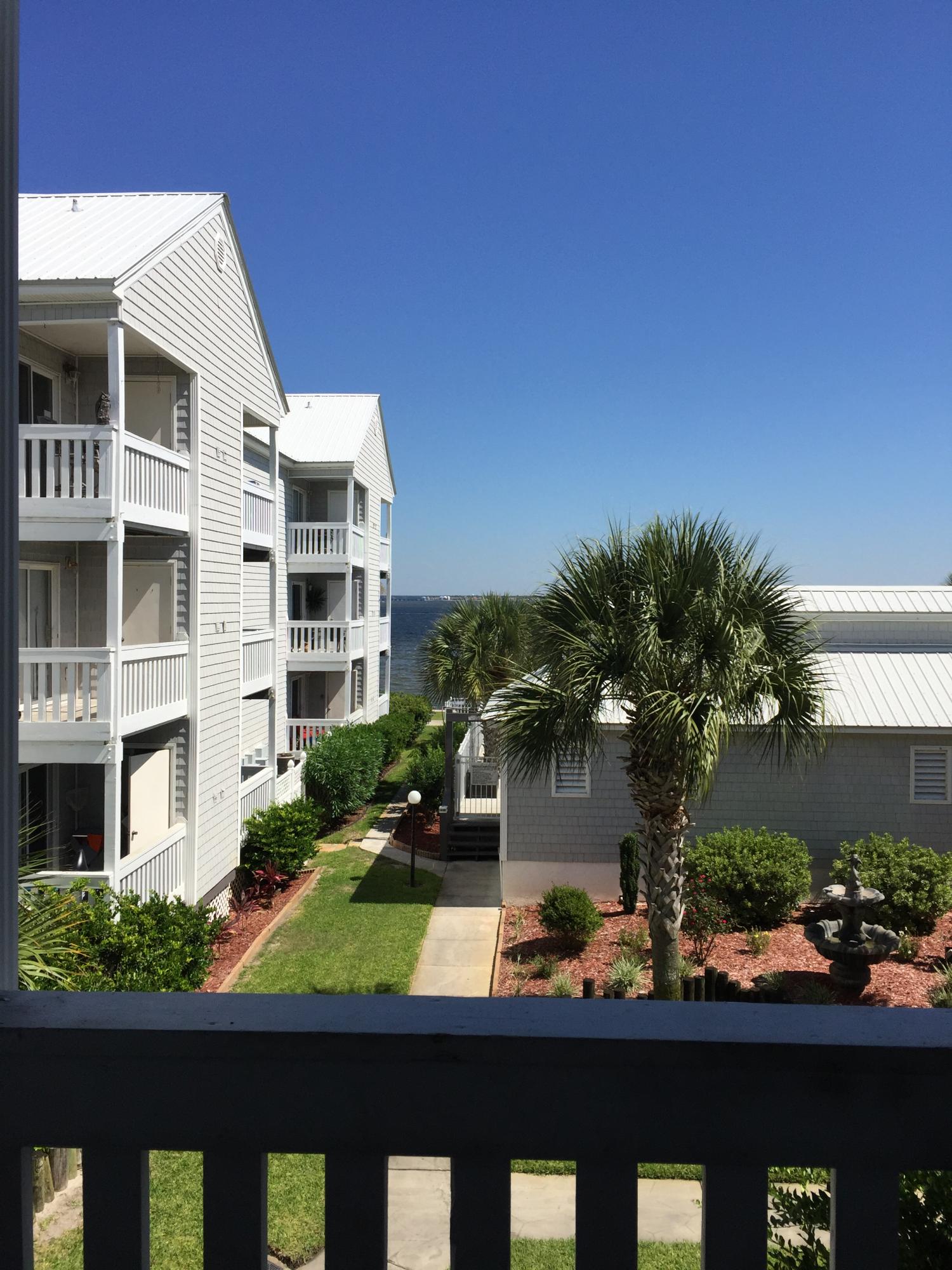 HERMITAGE CONDOMINIUM - Residential Lease