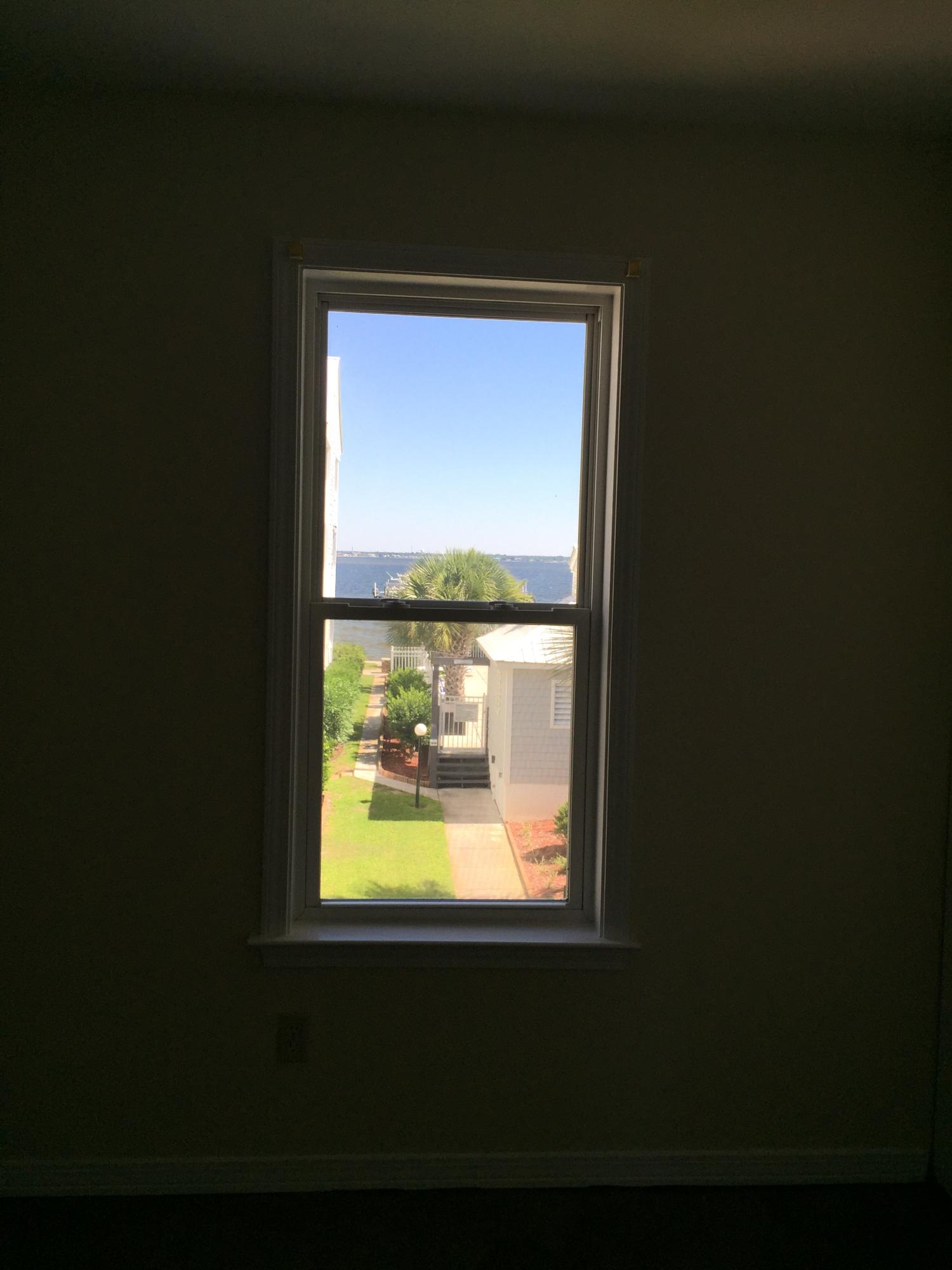 HERMITAGE CONDOMINIUM - Residential Lease