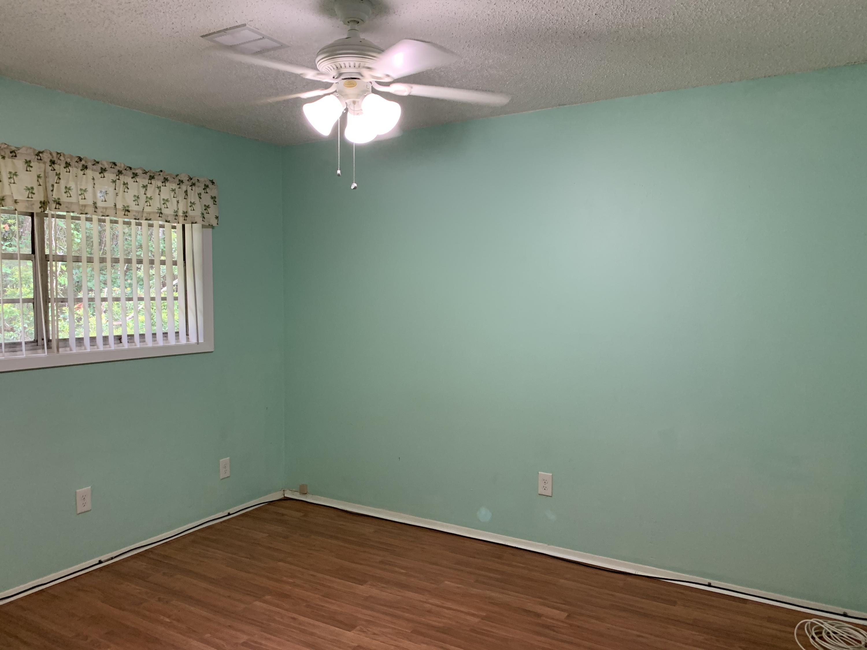 AVALON BEACH - Residential