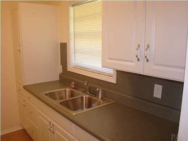 AVALON BEACH - Residential