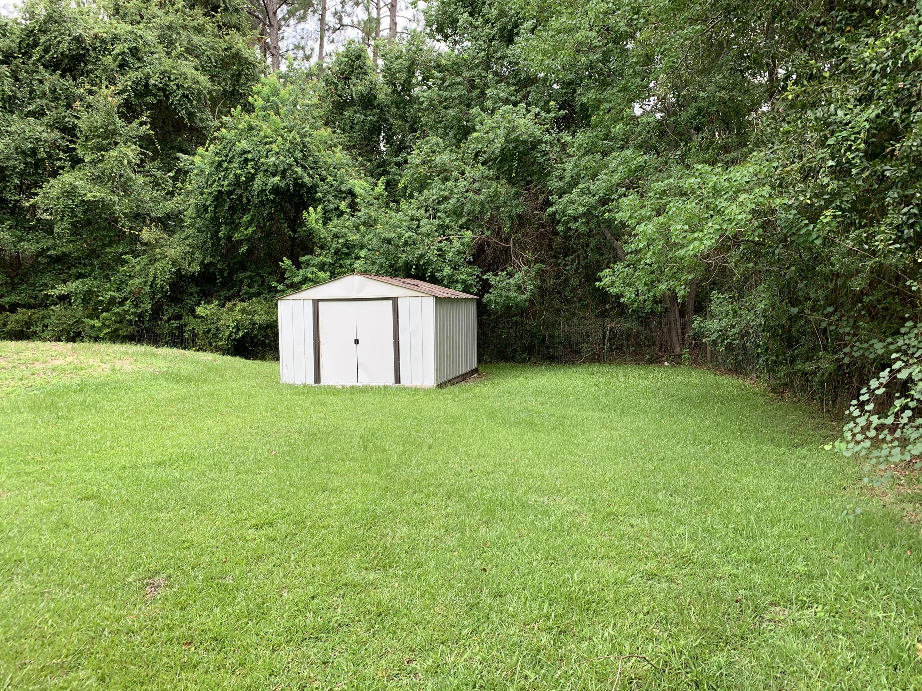 AVALON BEACH - Residential