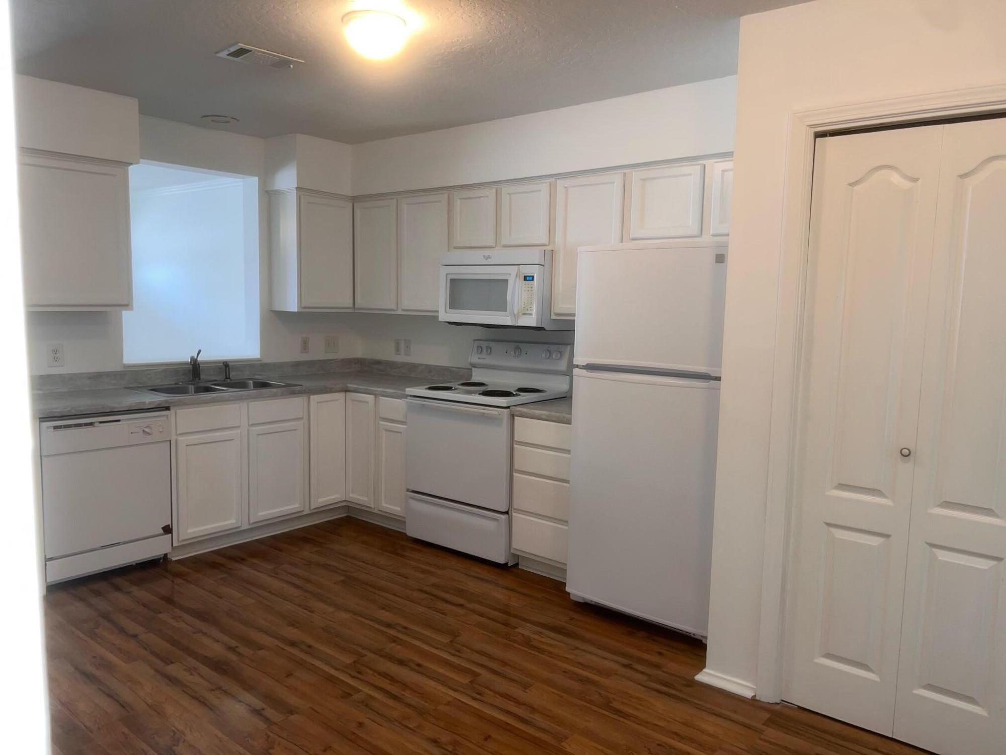SHAY LIN T/H - Residential Lease