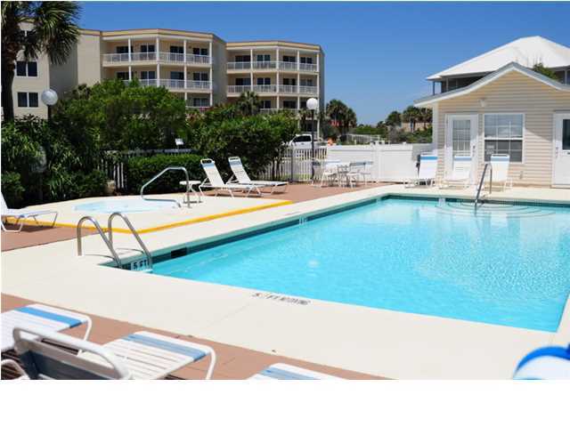 SUMMERSPELL CONDO - Residential