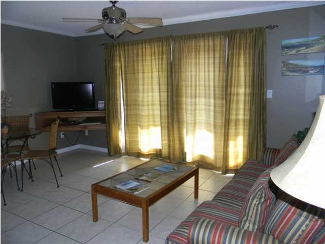 SUMMERSPELL CONDO - Residential