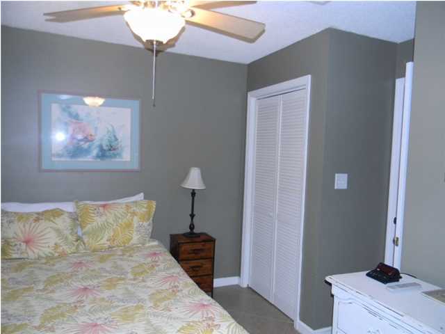 SUMMERSPELL CONDO - Residential