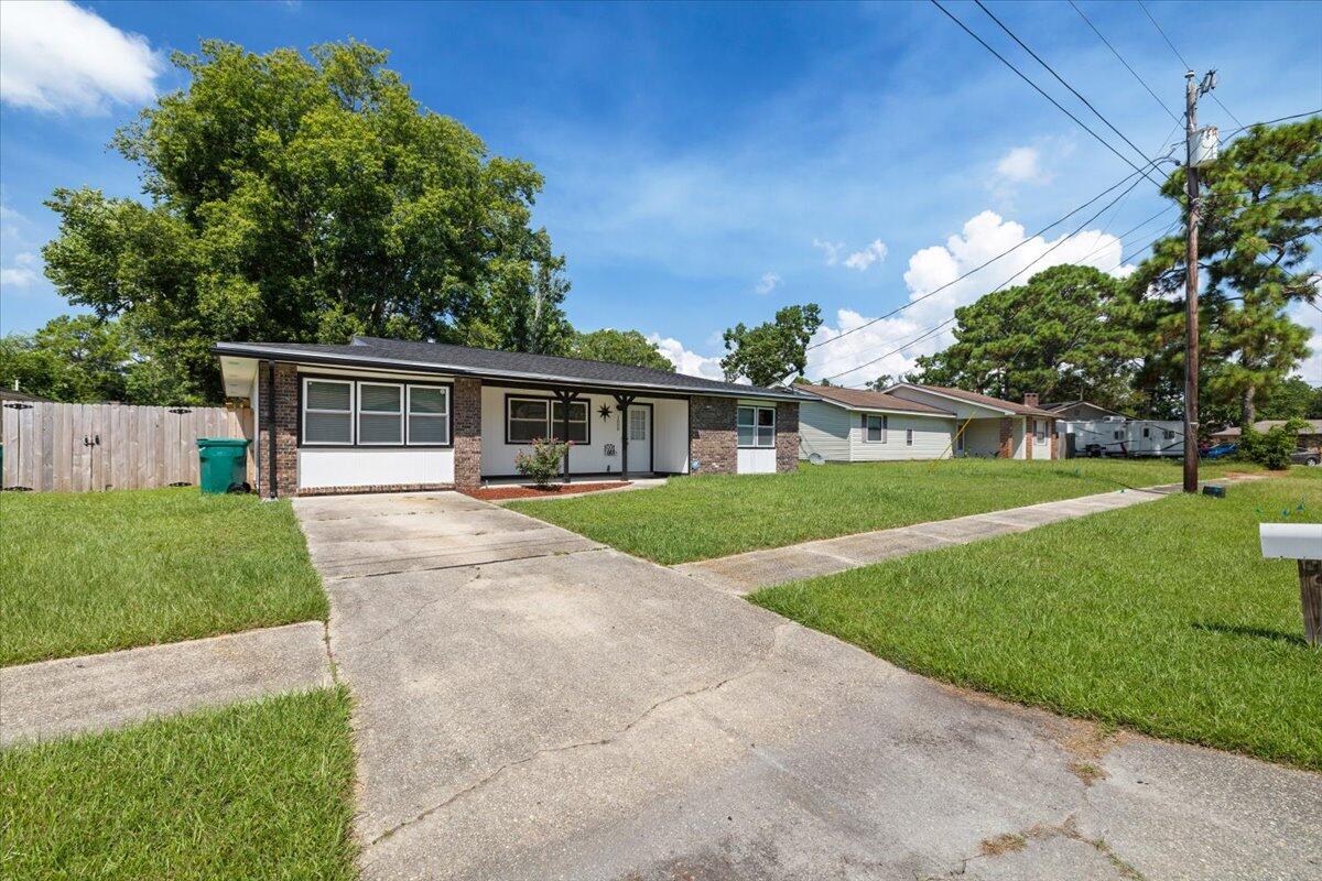 PINE MEADOWS - Residential