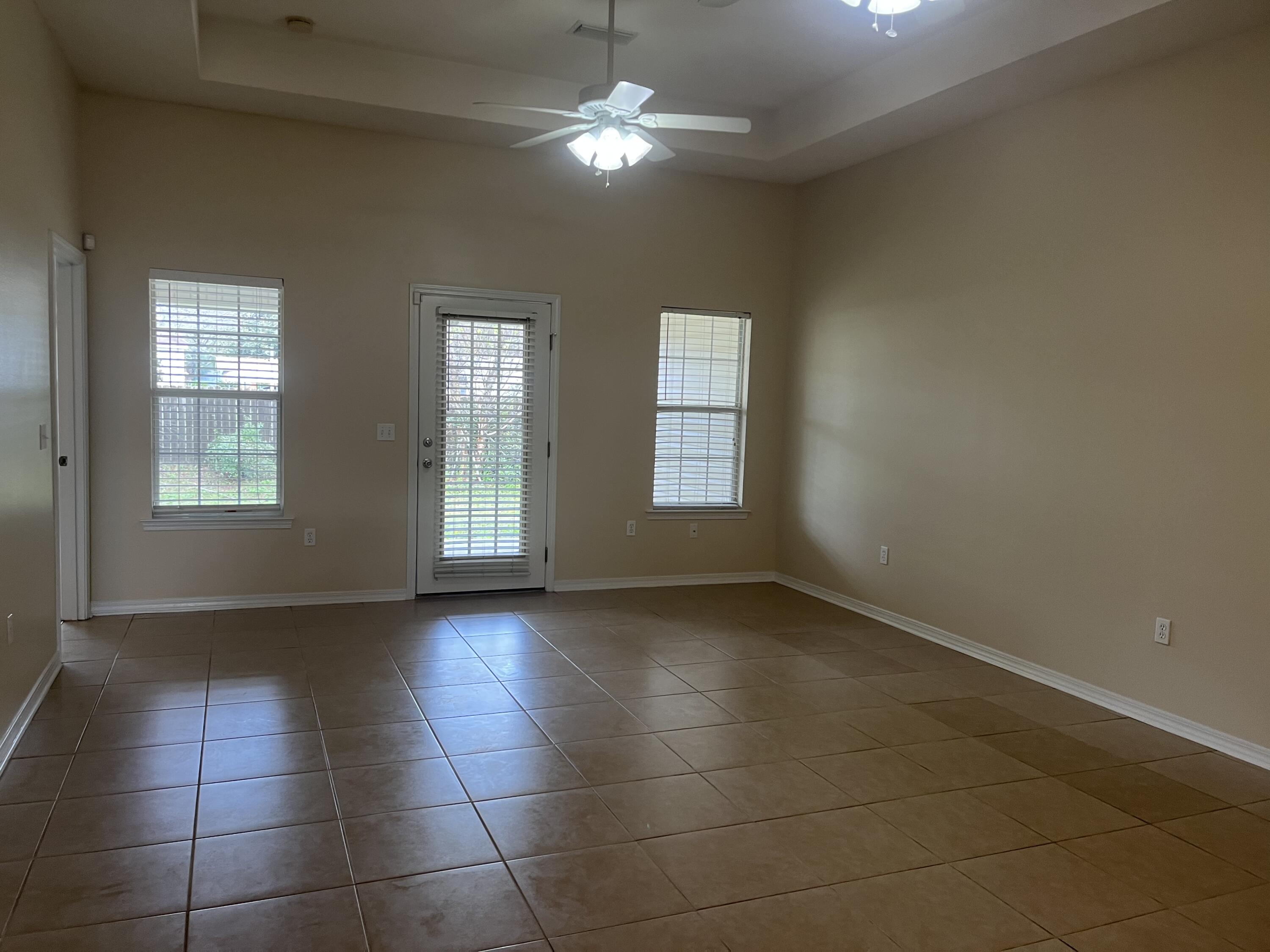 NORTH PARK T/H PH II - Residential Lease