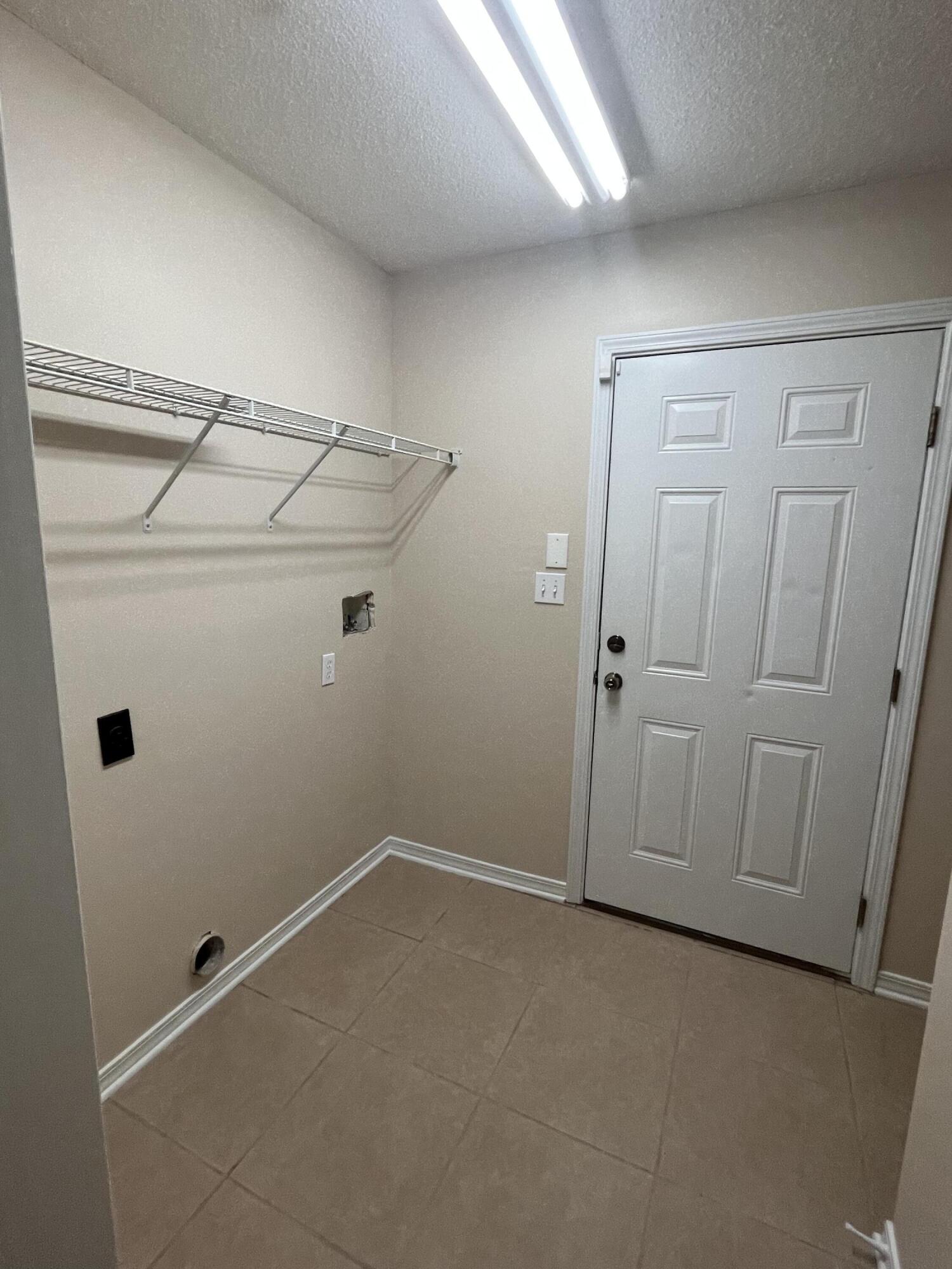 NORTH PARK T/H PH II - Residential Lease