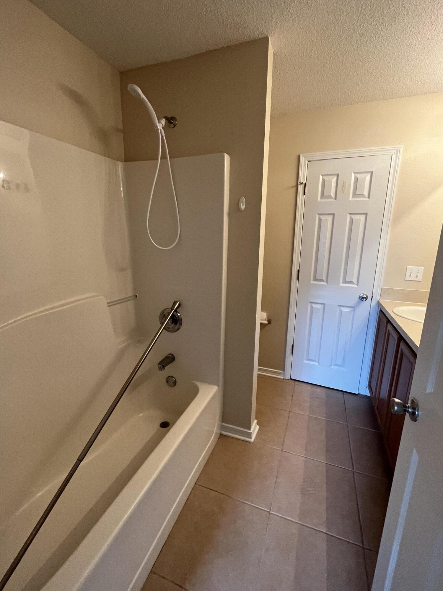 NORTH PARK T/H PH II - Residential Lease