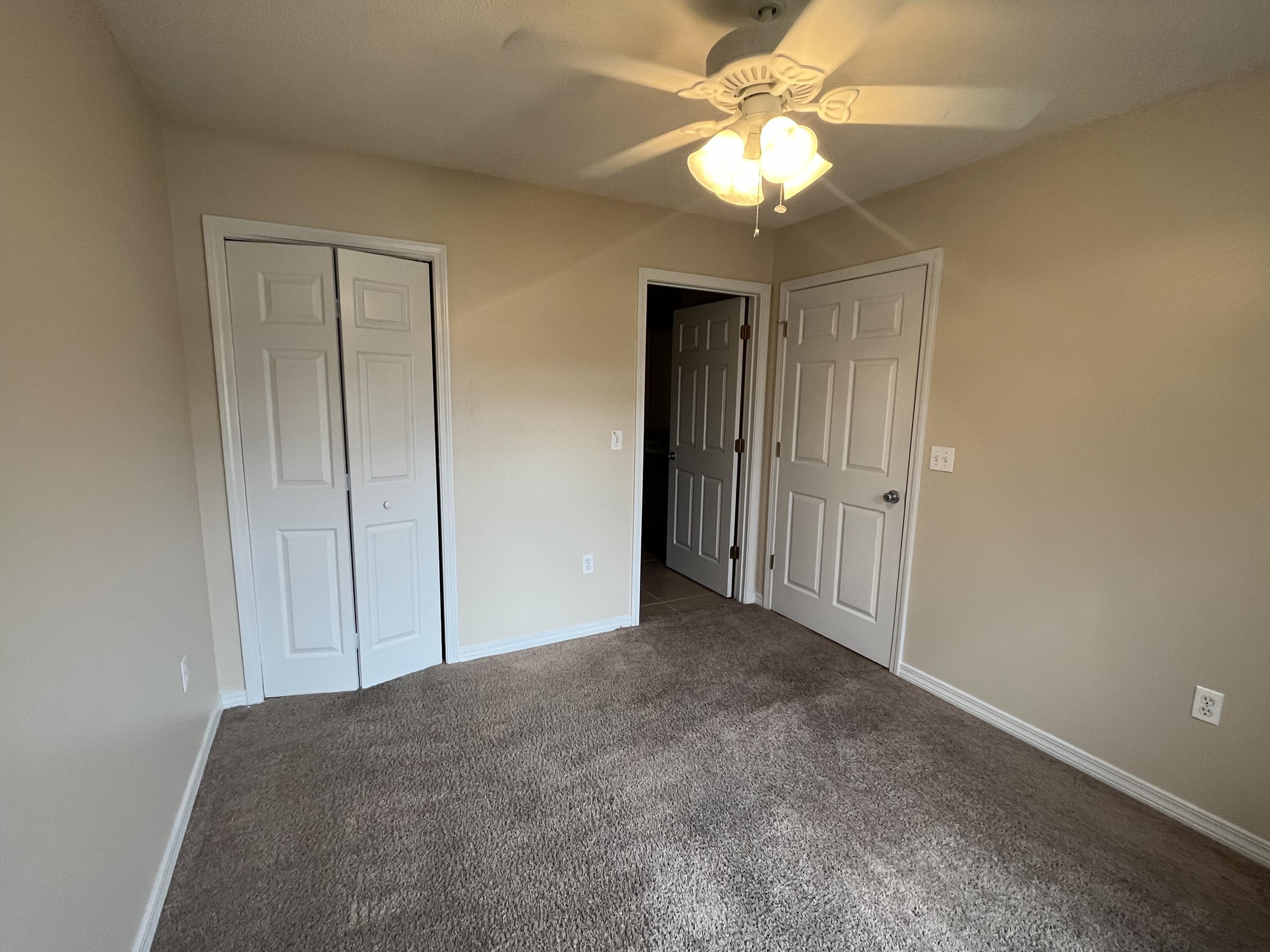 NORTH PARK T/H PH II - Residential Lease