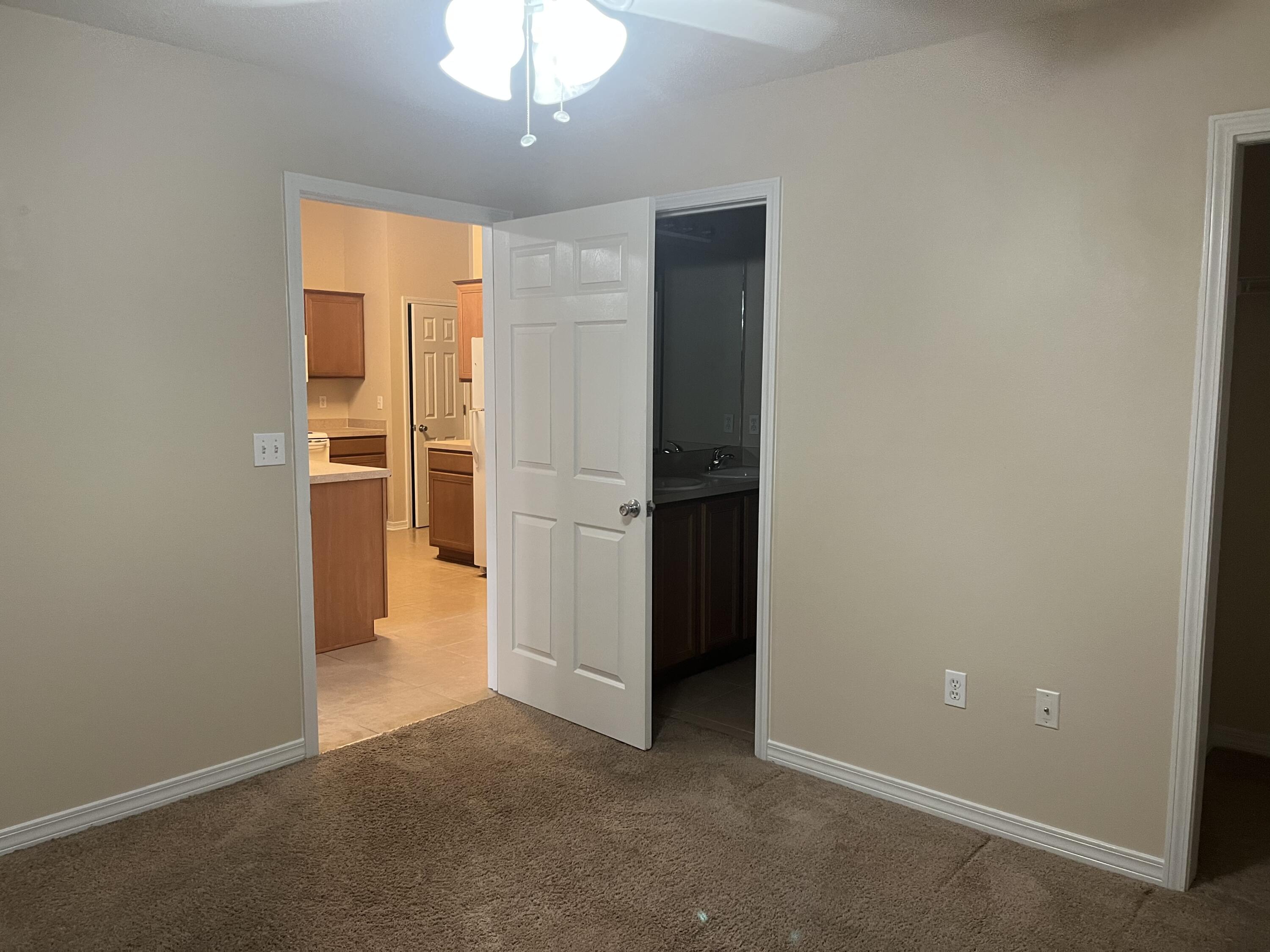 NORTH PARK T/H PH II - Residential Lease