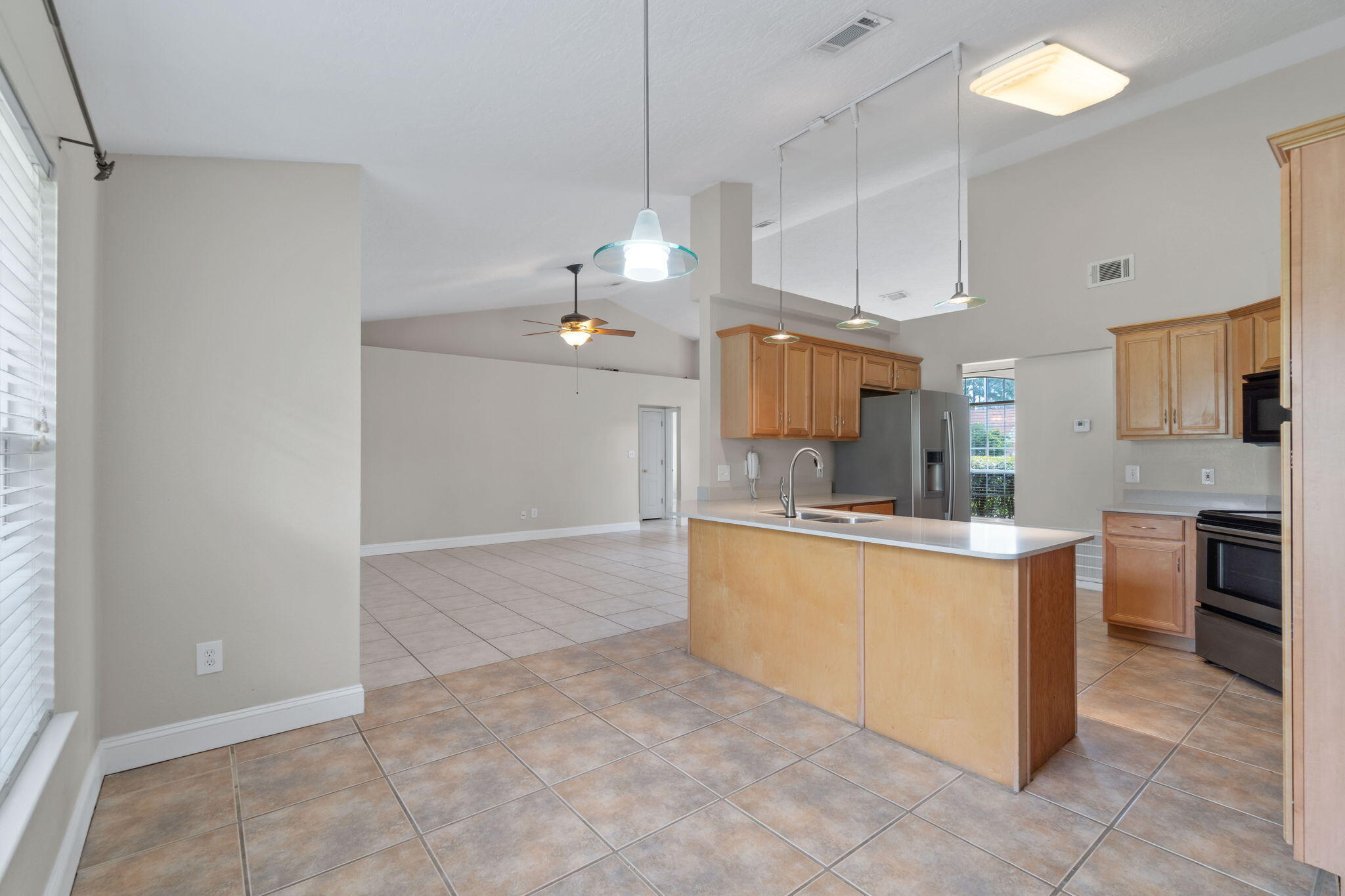 HOLLEY BY THE SEA - Residential