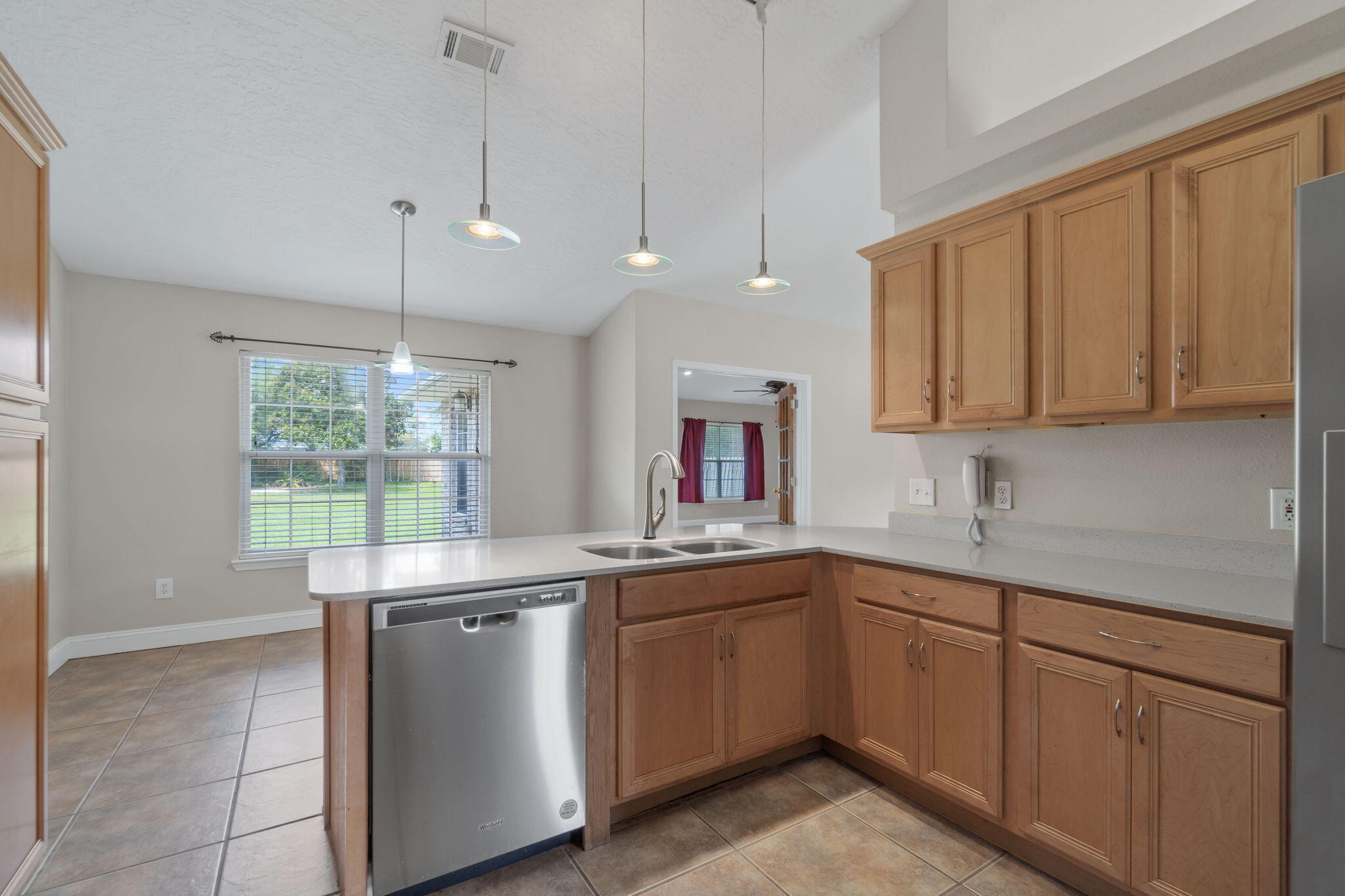 HOLLEY BY THE SEA - Residential