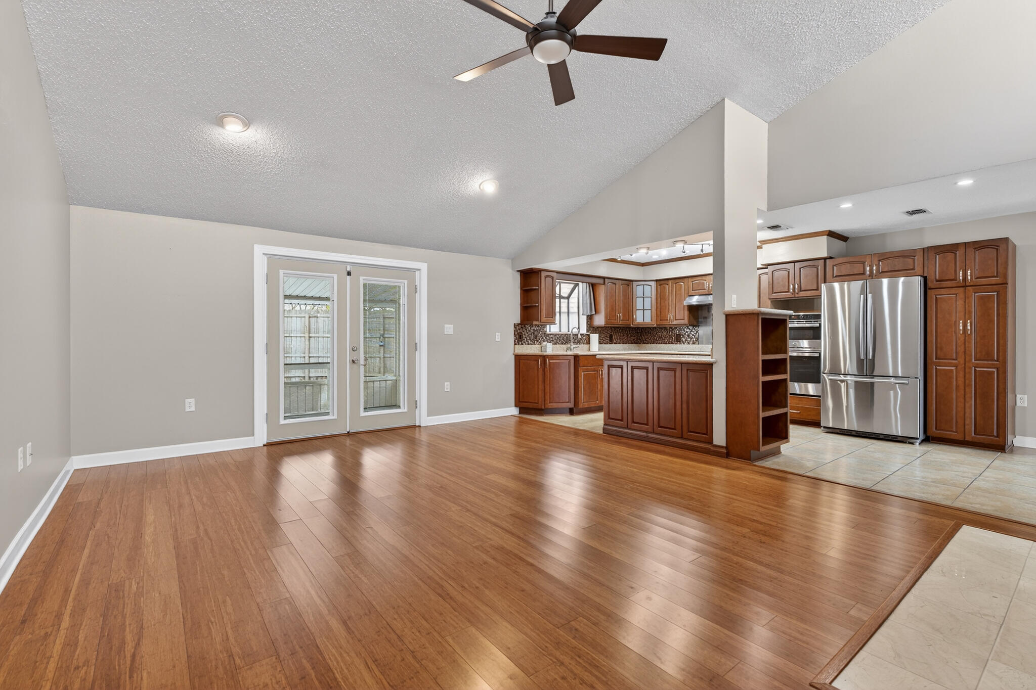 LAKE LORRAINE ESTATES 3 - Residential