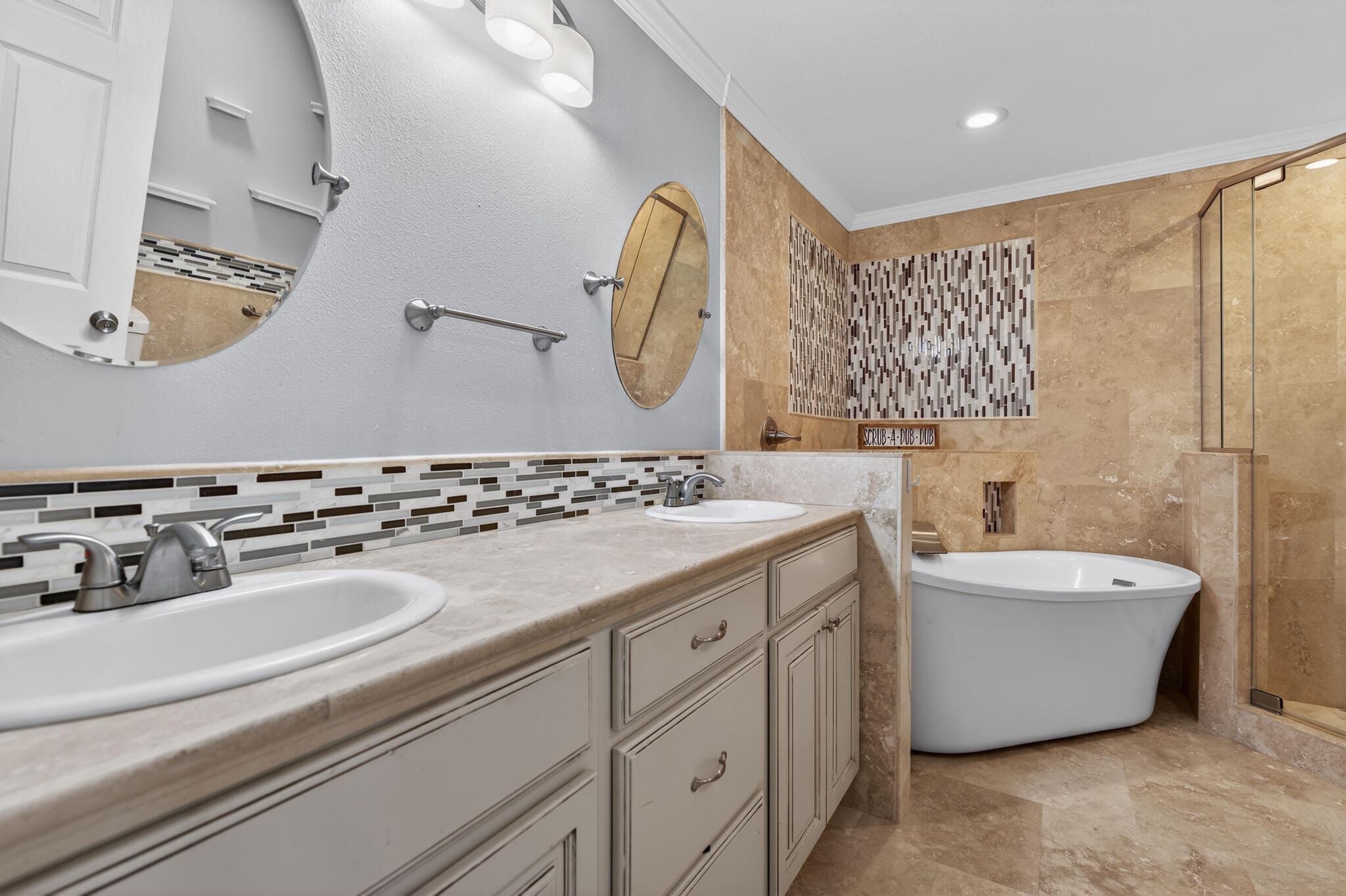 LAKE LORRAINE ESTATES 3 - Residential