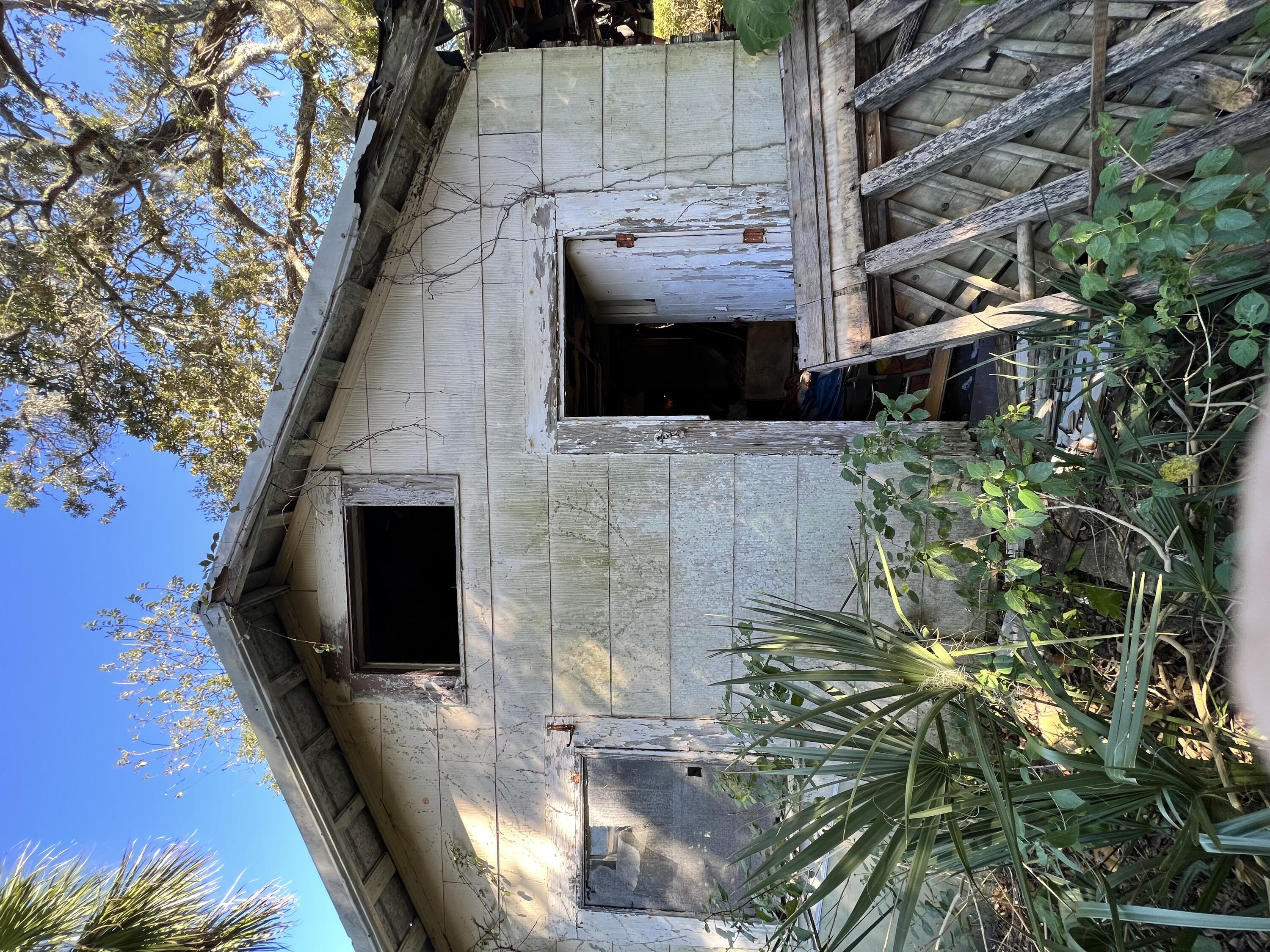 Home is Currently under contract pending bank approval for short sale. Seller is not accepting any other offers at this time.