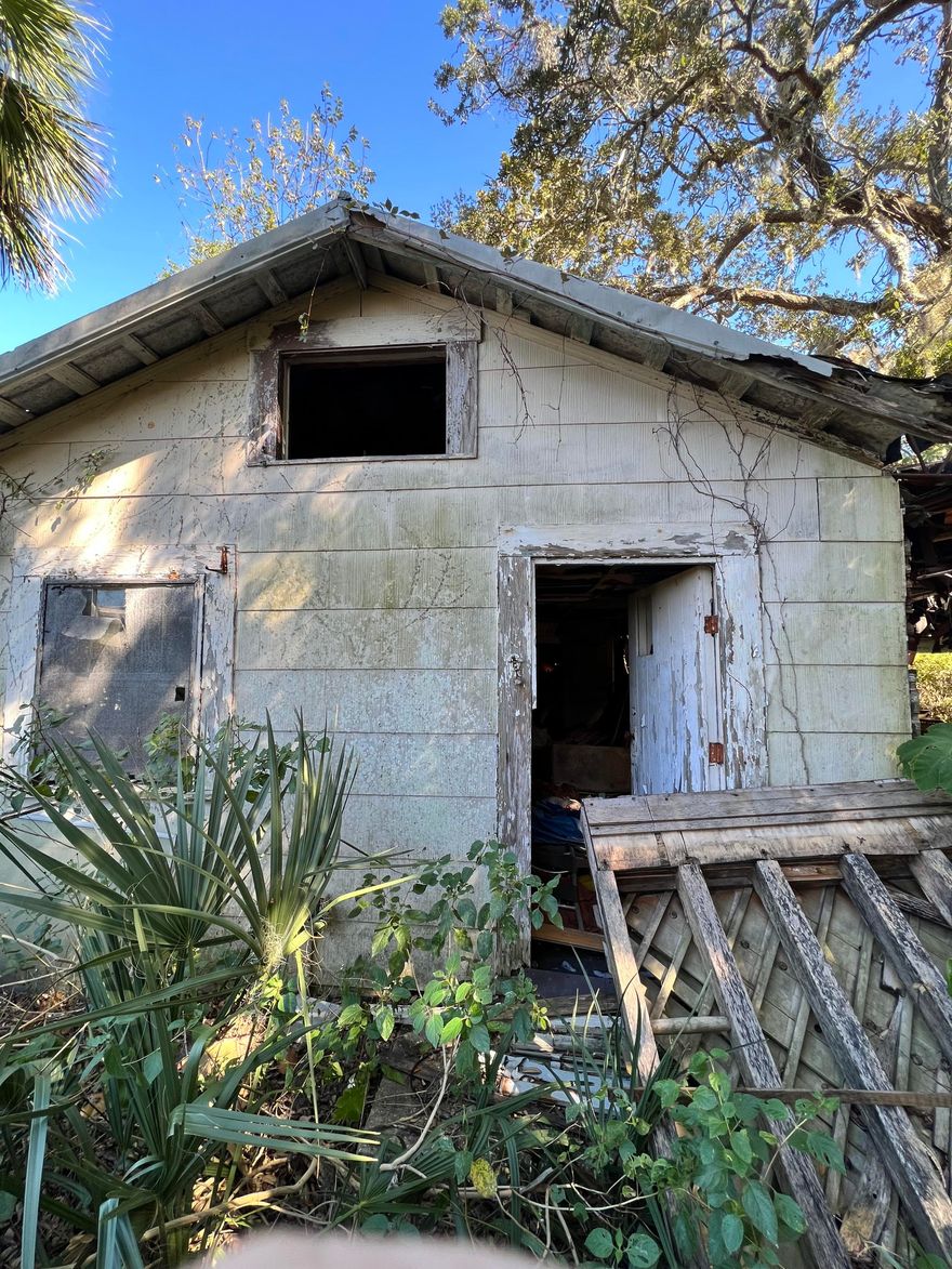 Home is Currently under contract pending bank approval for short sale. Seller is not accepting any other offers at this time.