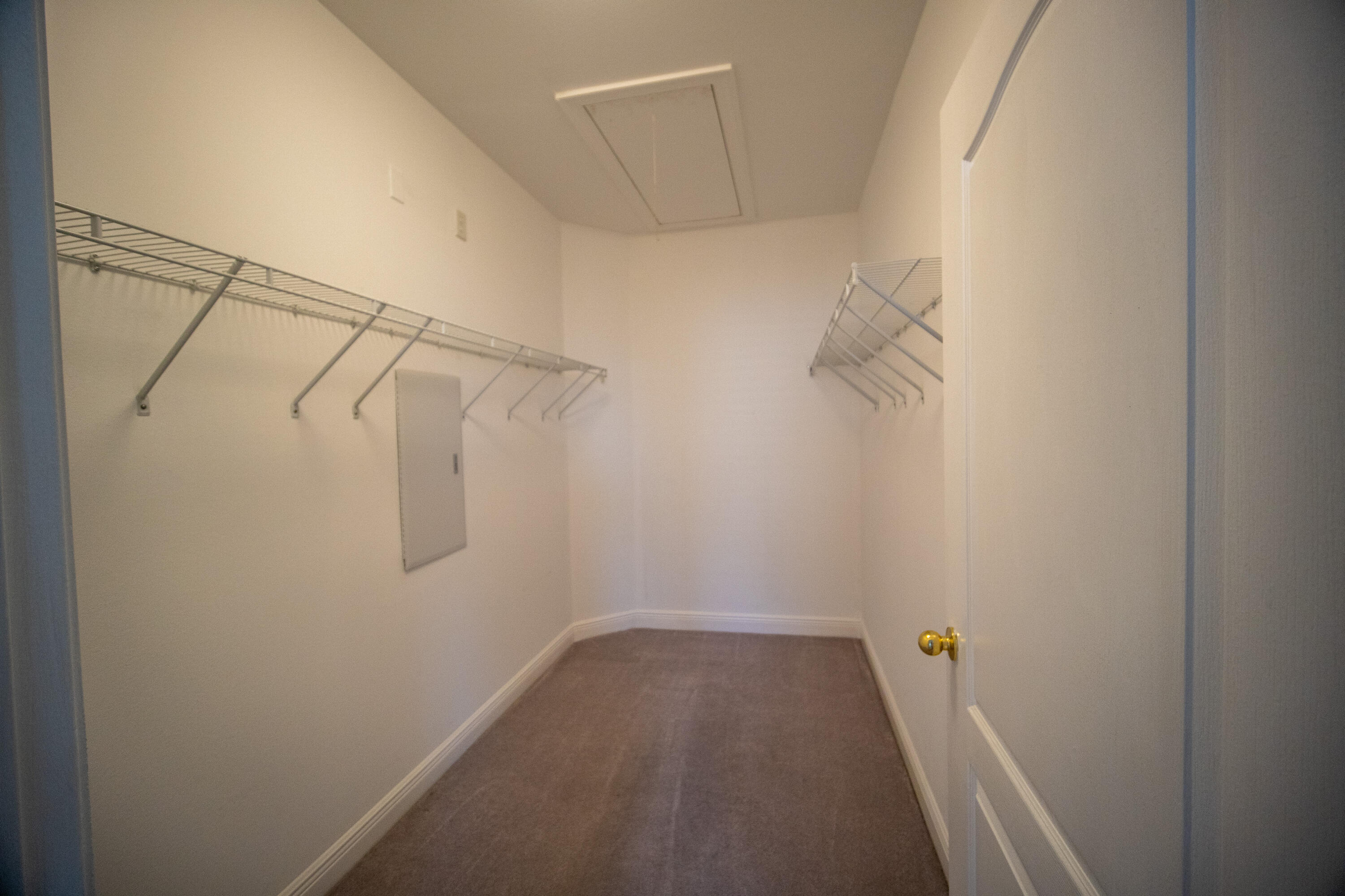 DIAMOND LAKES - Residential